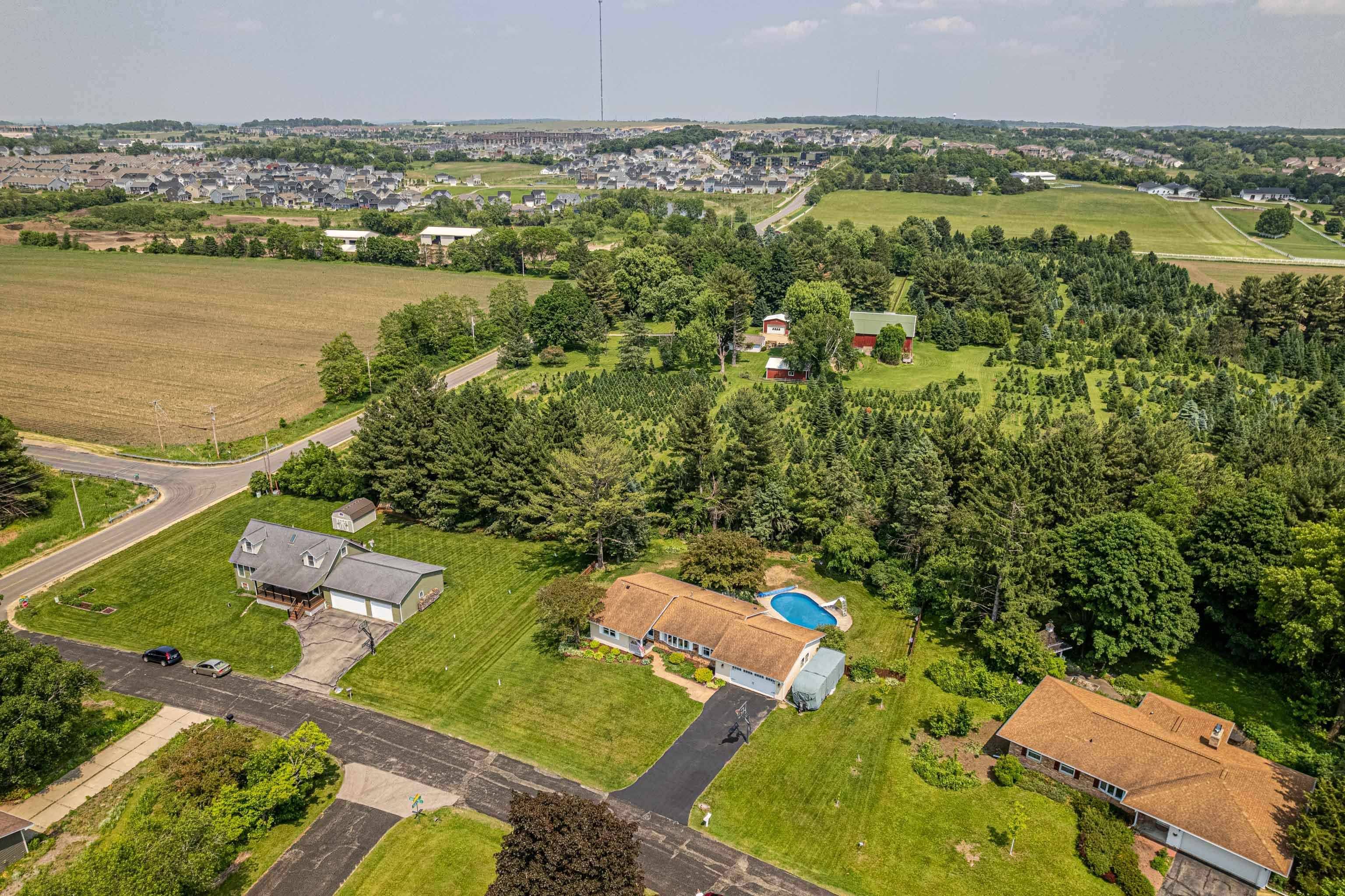 Verona, WI 53593,3472 Hickory Hill Road