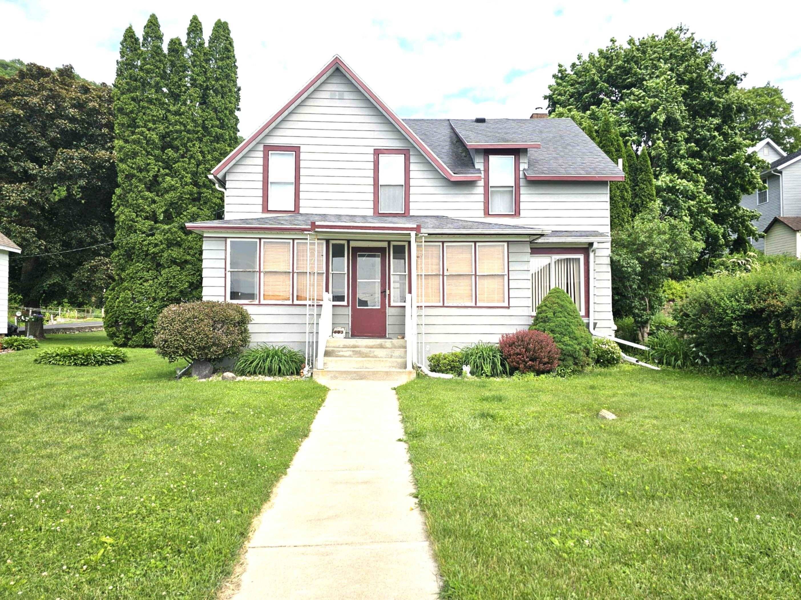 Genoa, WI 54632,603 Main Street