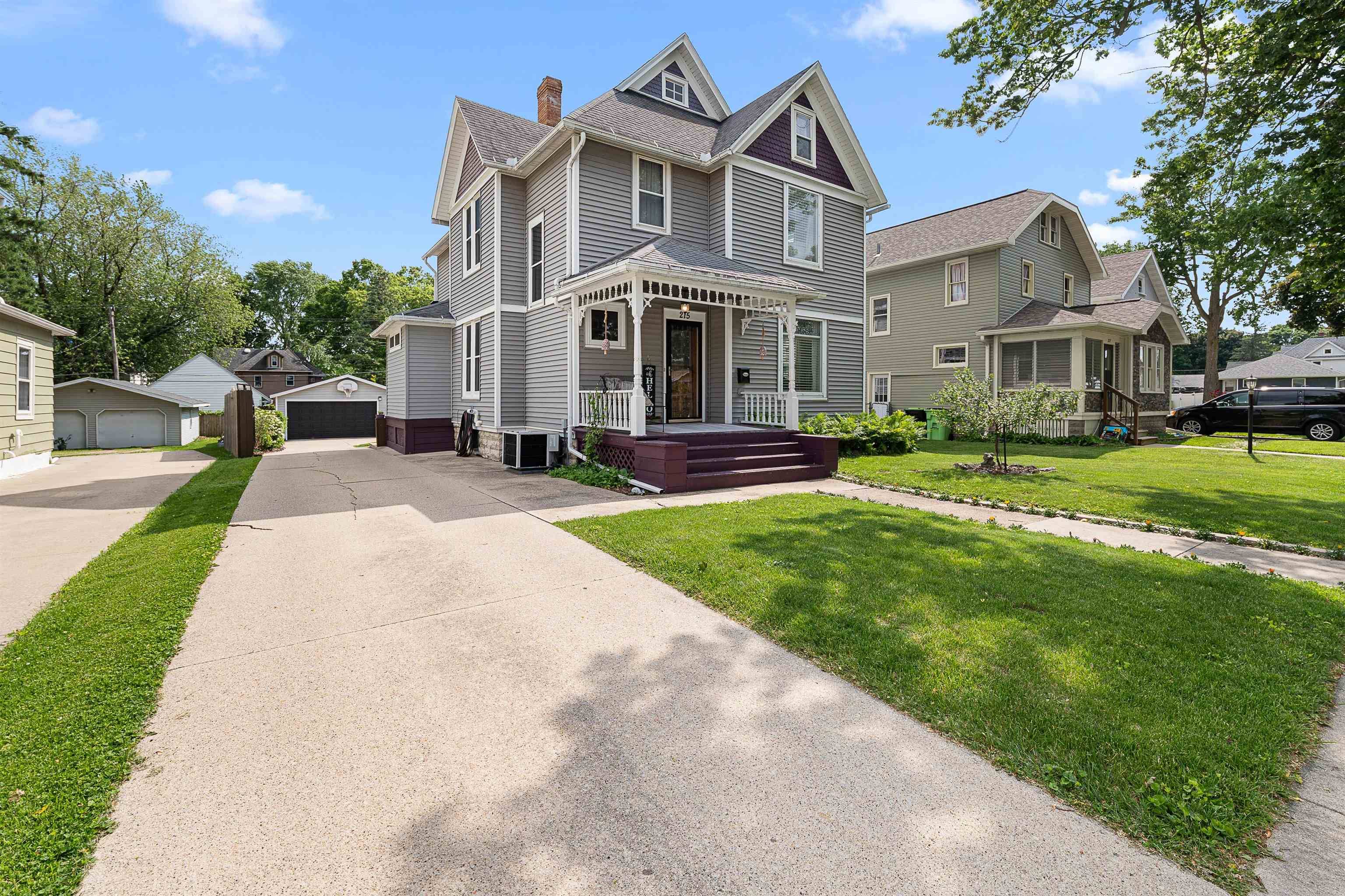 Beaver Dam, WI 53916,215 Fourth Street
