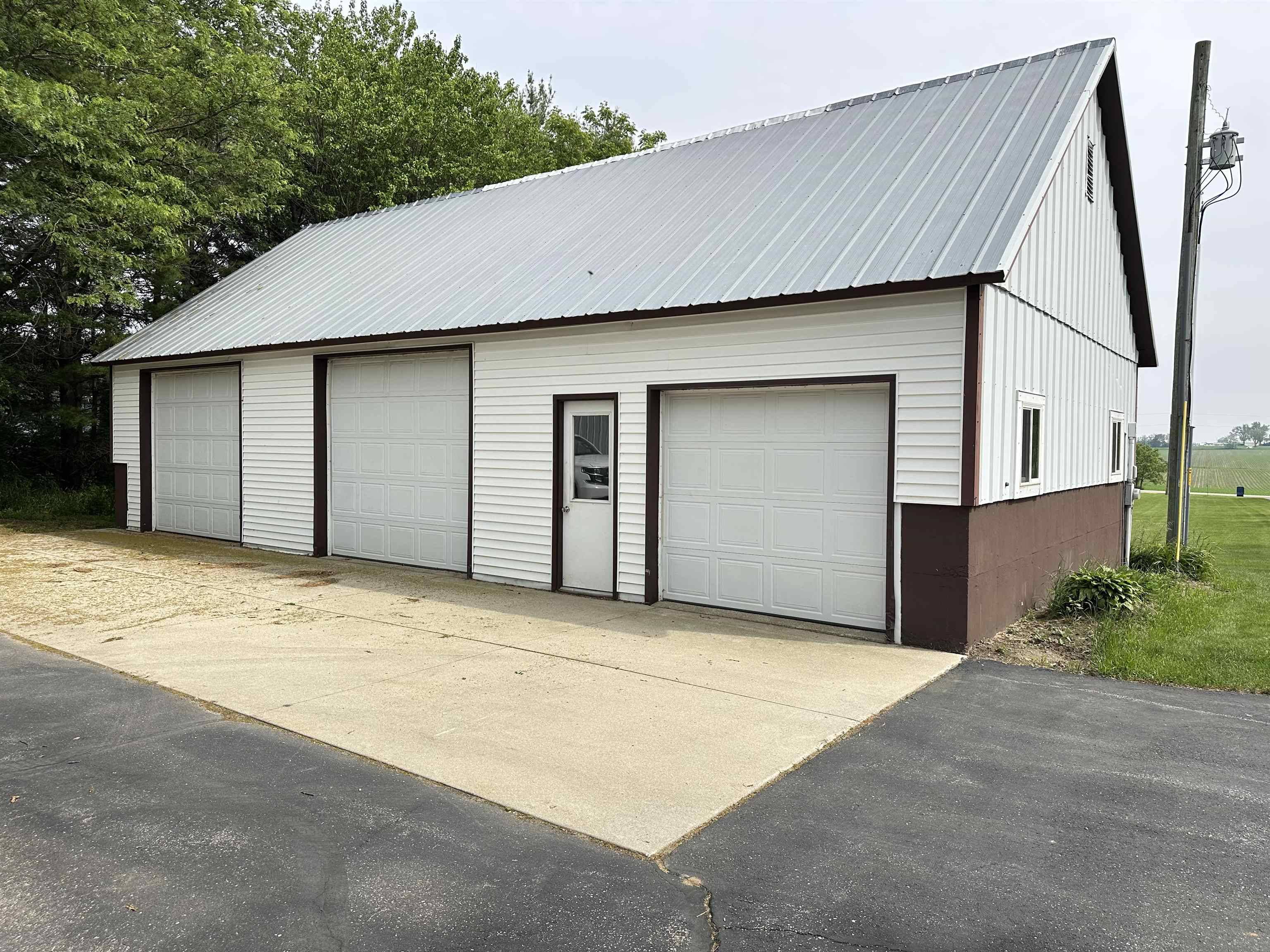 Clinton, WI 53525,10211 E Waite Road