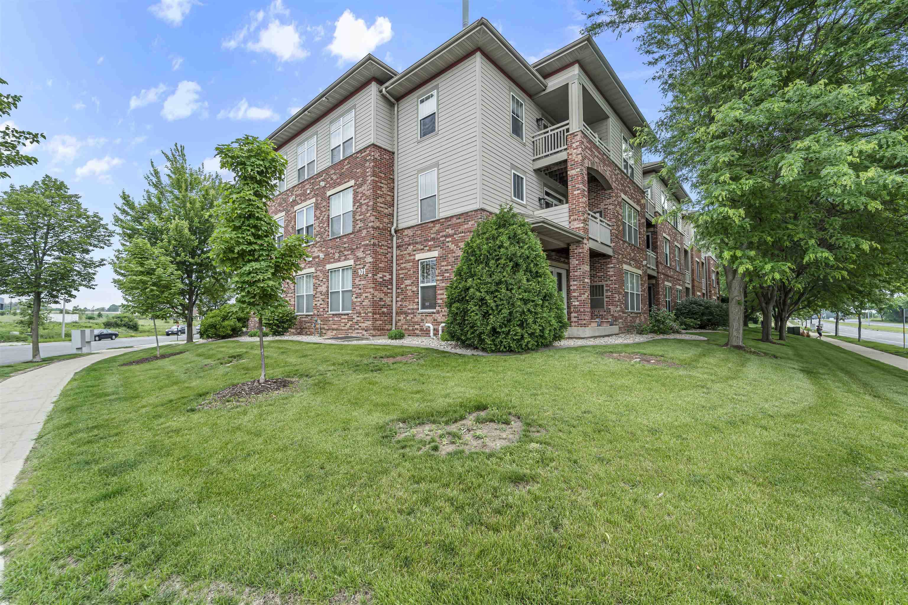 Madison, WI 53718,101 Metro Terrace #301