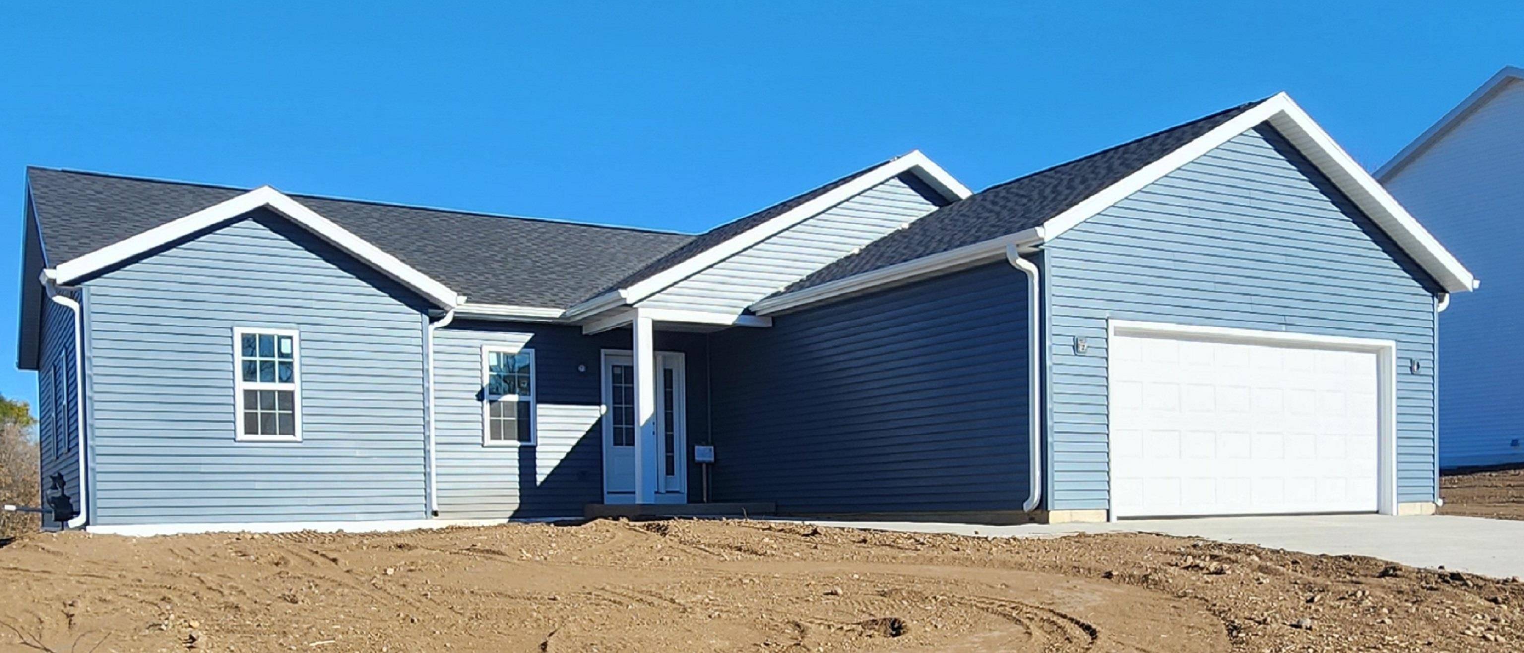 Darien, WI 53114,112 Rolling Meadow Drive