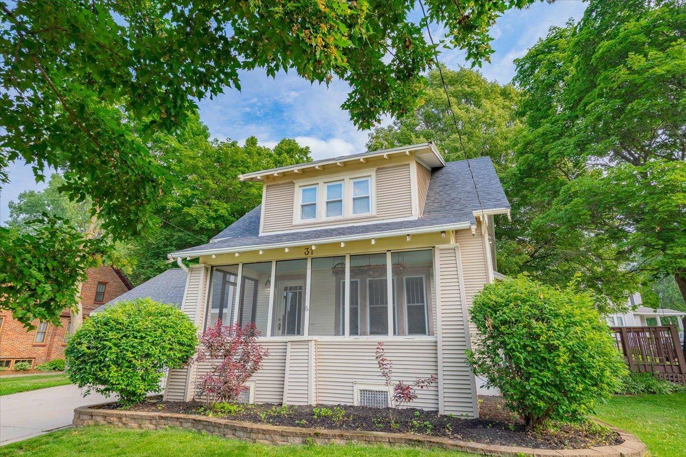 Fort Atkinson, WI 53538,31 Elm Street