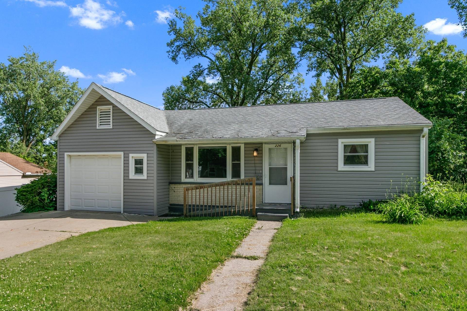 Portage, WI 53901,226 Winnebago Avenue