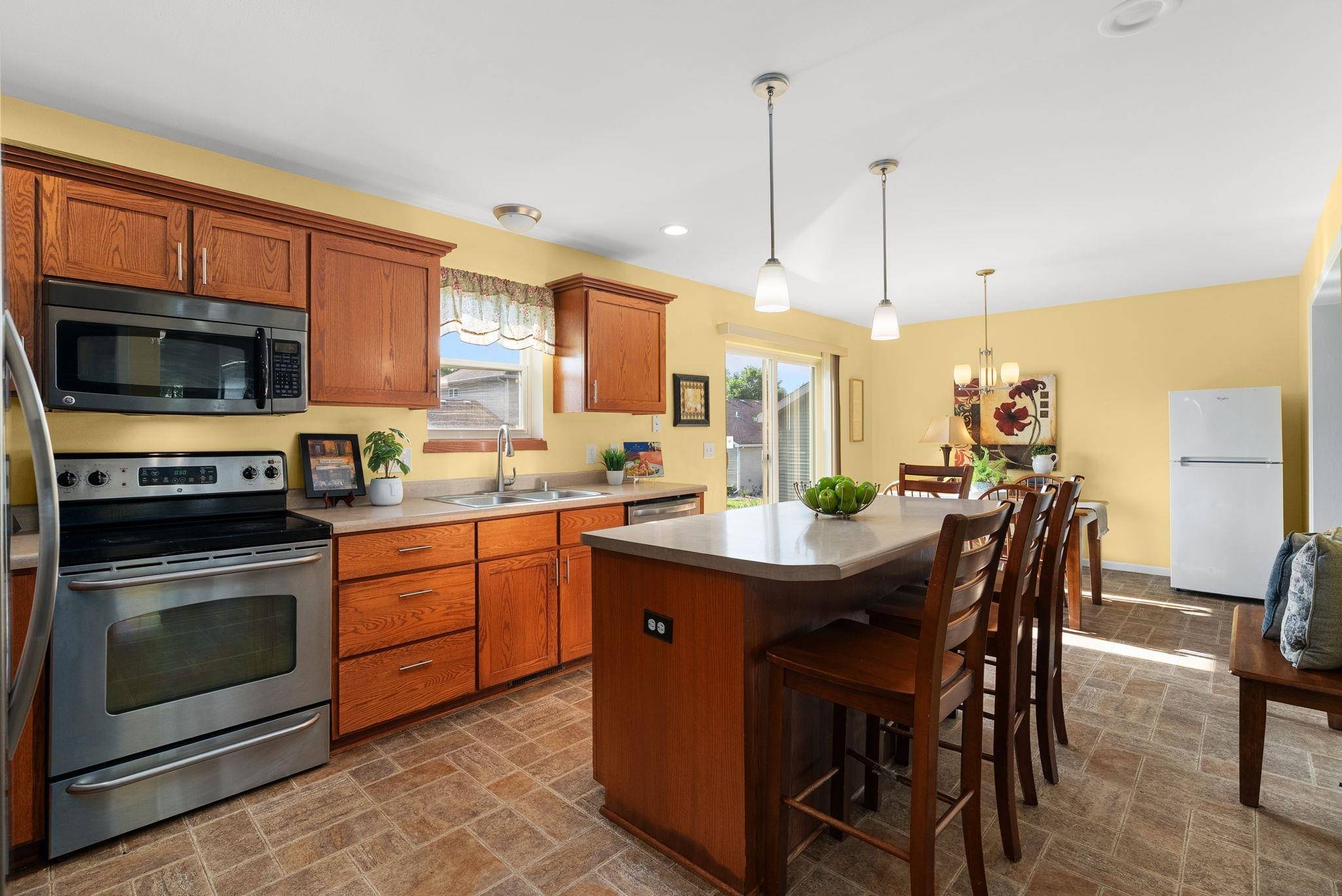 Madison, WI 53718,525 Hercules Trail