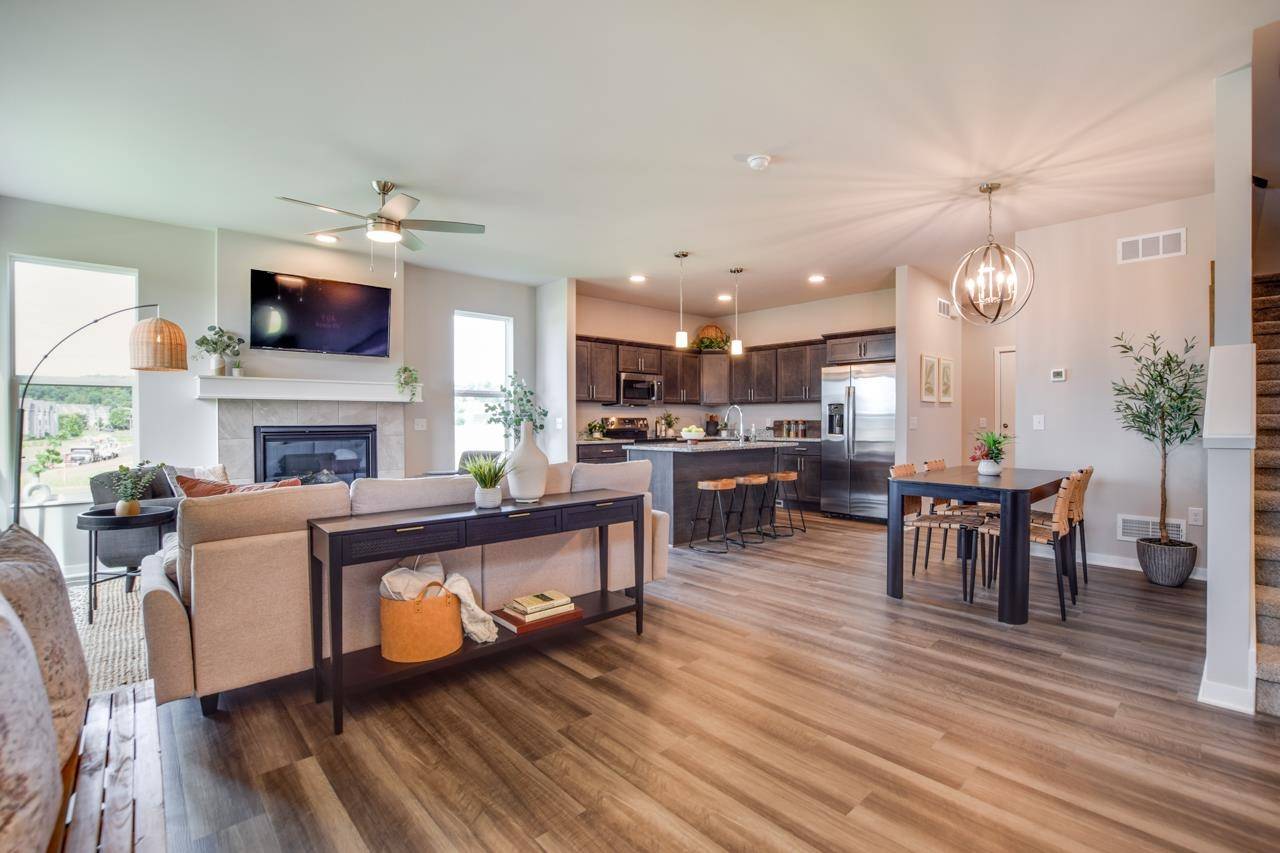 Middleton, WI 53562,4309 Waxwing Way