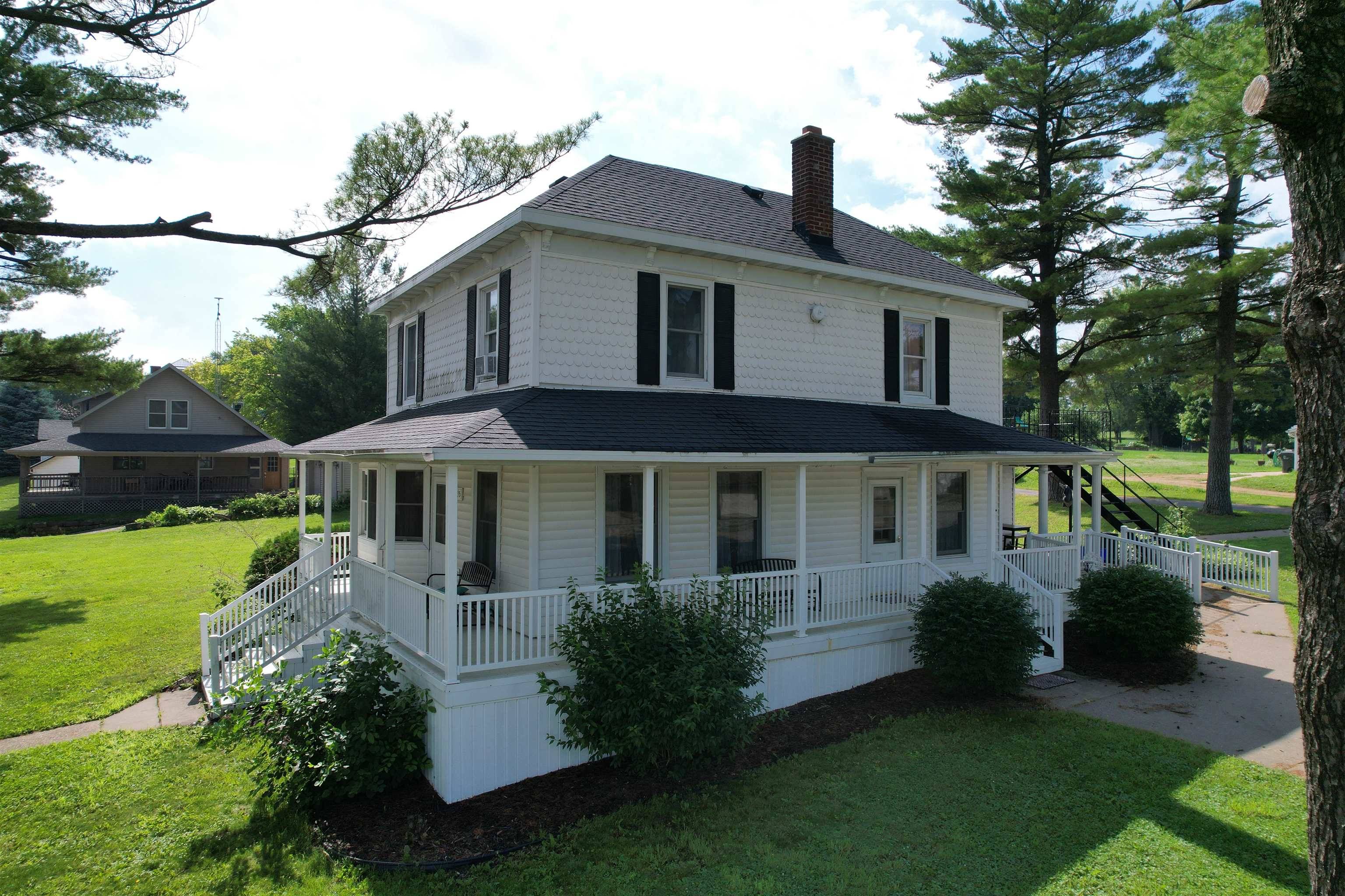 Highland, WI 53543,535 Spring Street