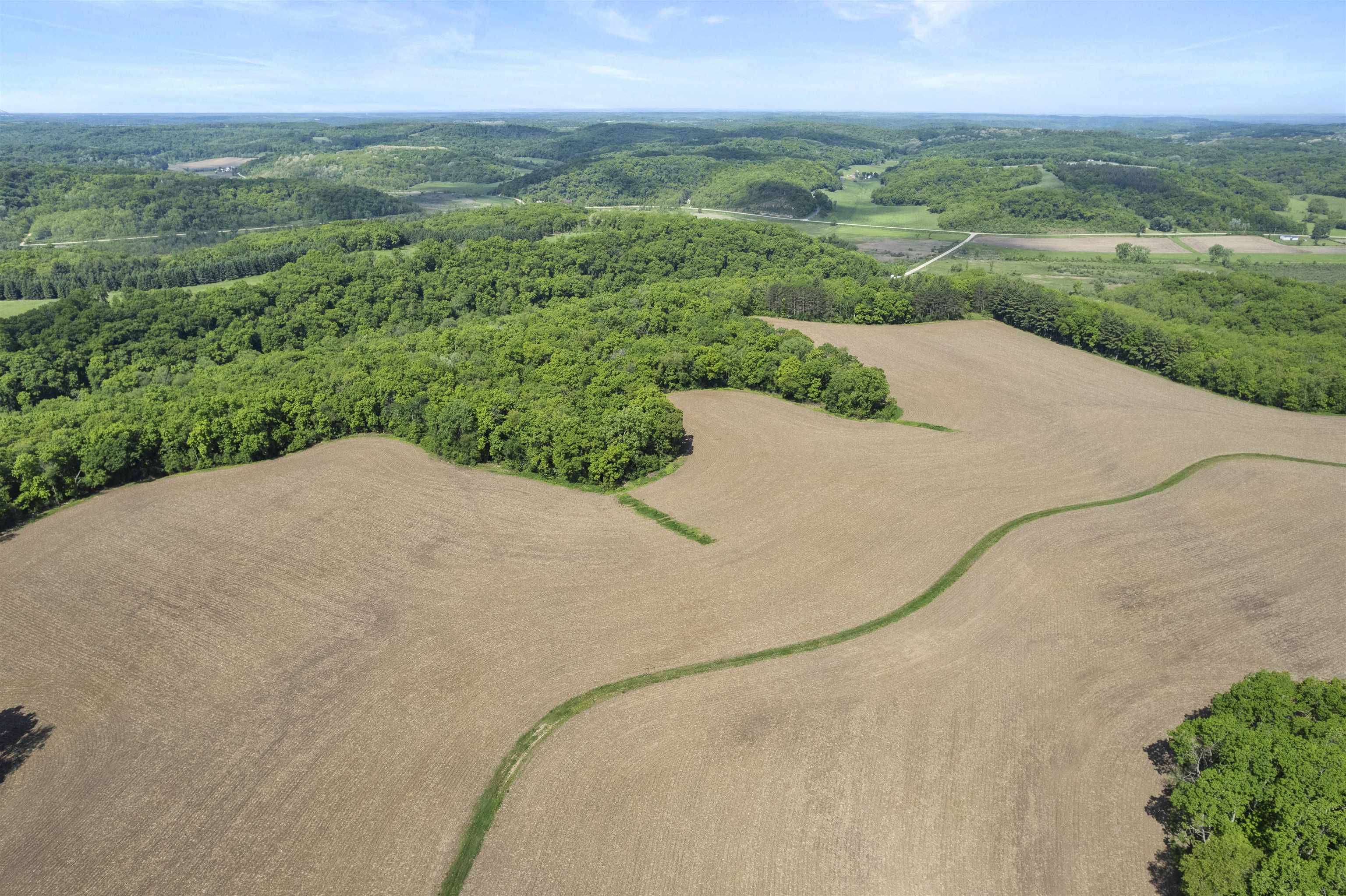 Arena, WI 53517,33.44 acres Zwettler Road