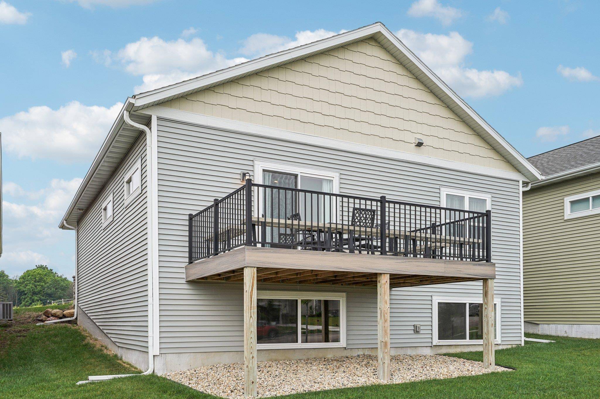 Oregon, WI 53575,1206 Tivoli Circle