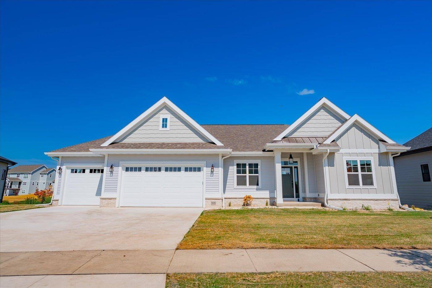 Waunakee, WI 53597,905 Westbridge Court