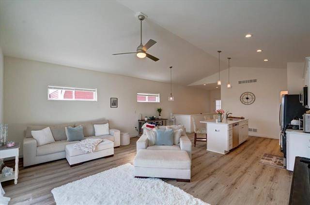Oregon, WI 53575,1232 Tivoli Circle