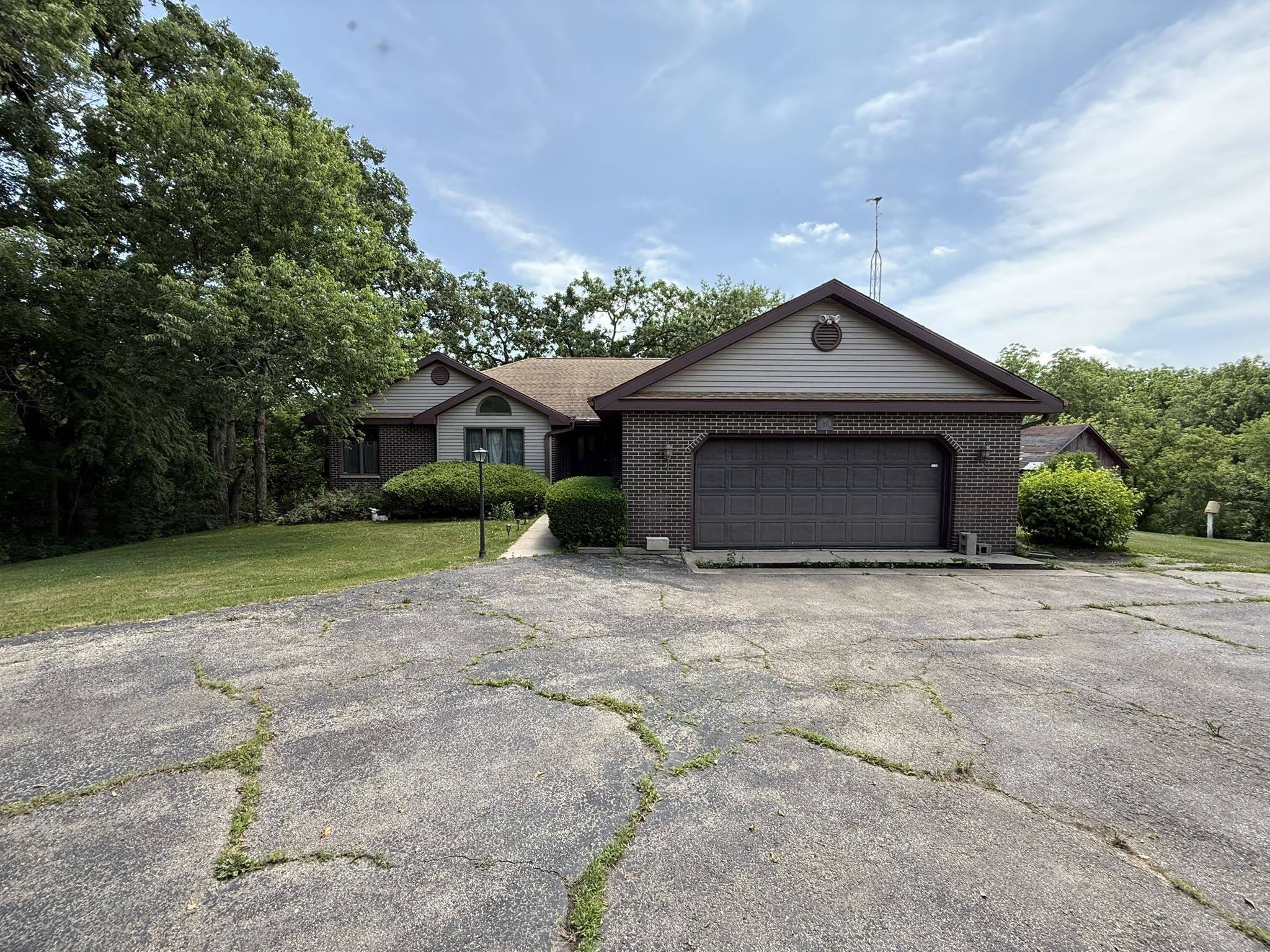 Gratiot, WI 53541,14213 Dunbarton Road