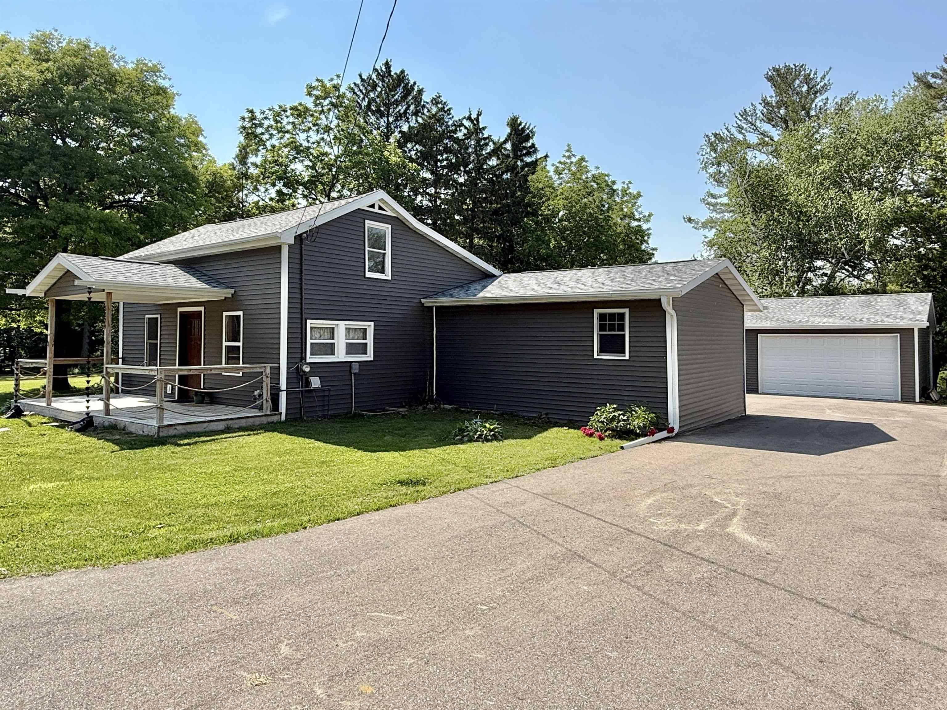 Clinton, WI 53525,5329 E County Road J