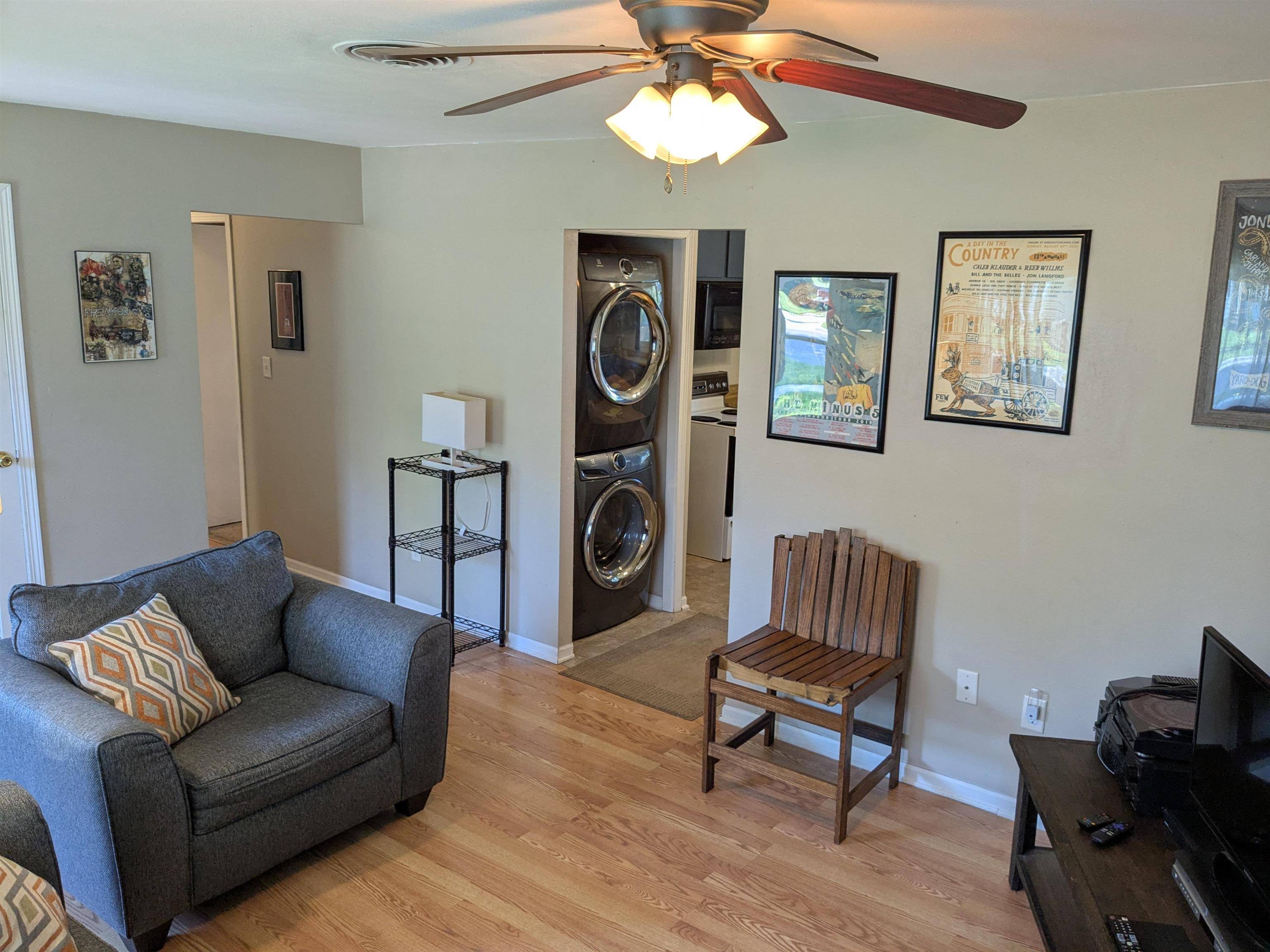 Stoughton, WI 53589,824 W South Street