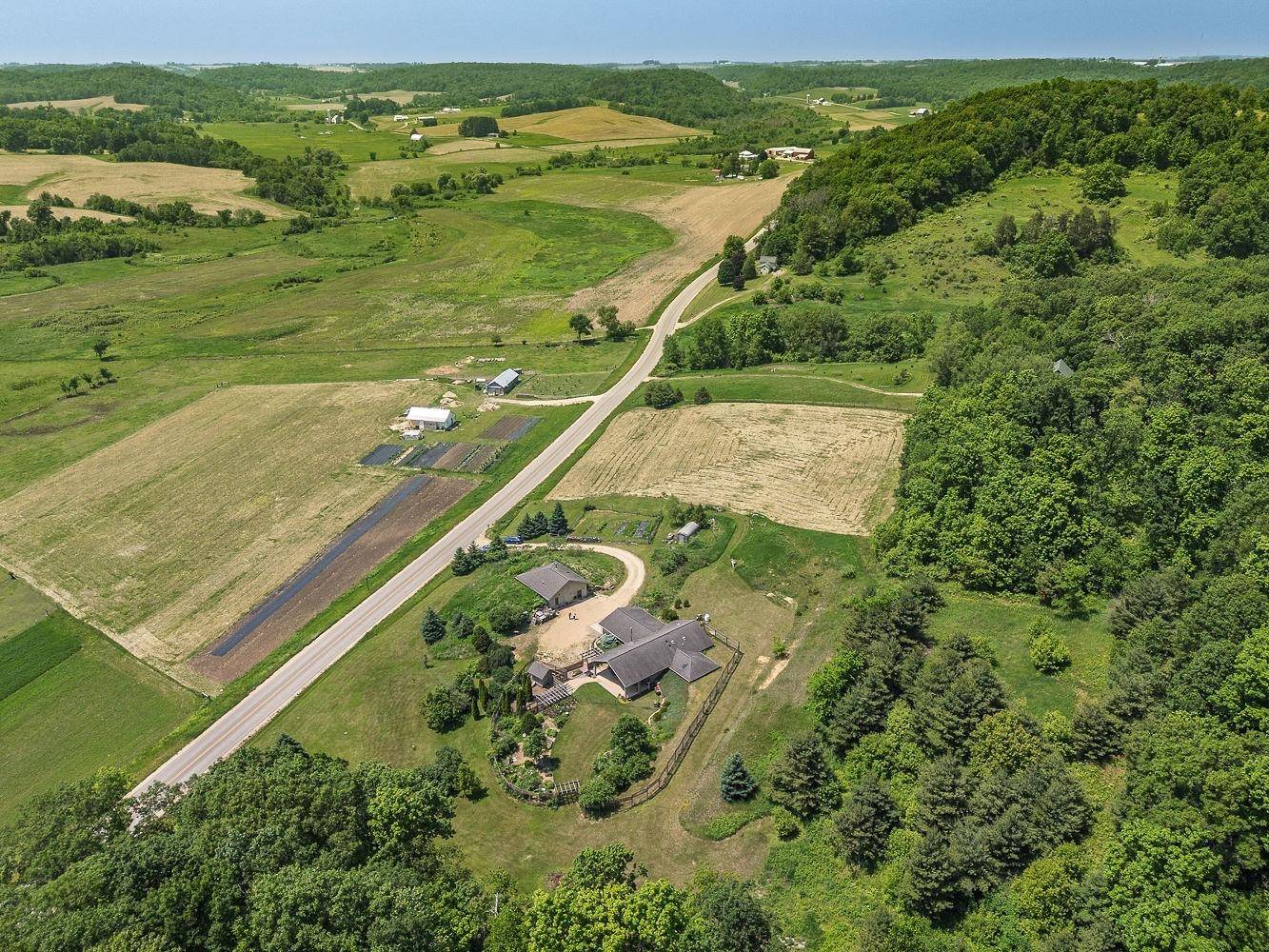 Elroy, WI 53929,30440 Cty Rd W