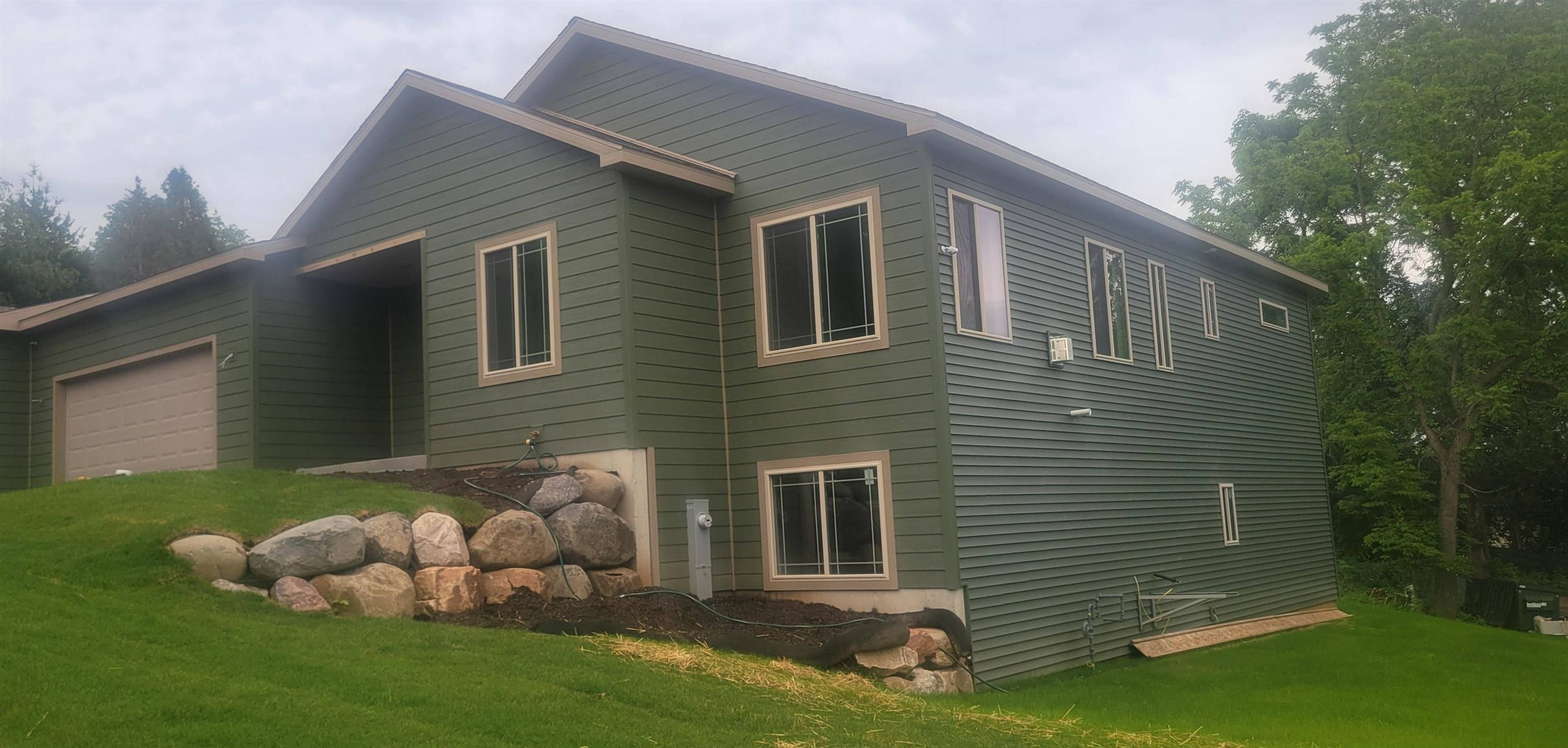 Baraboo, WI 53913,1432 Martiny Court