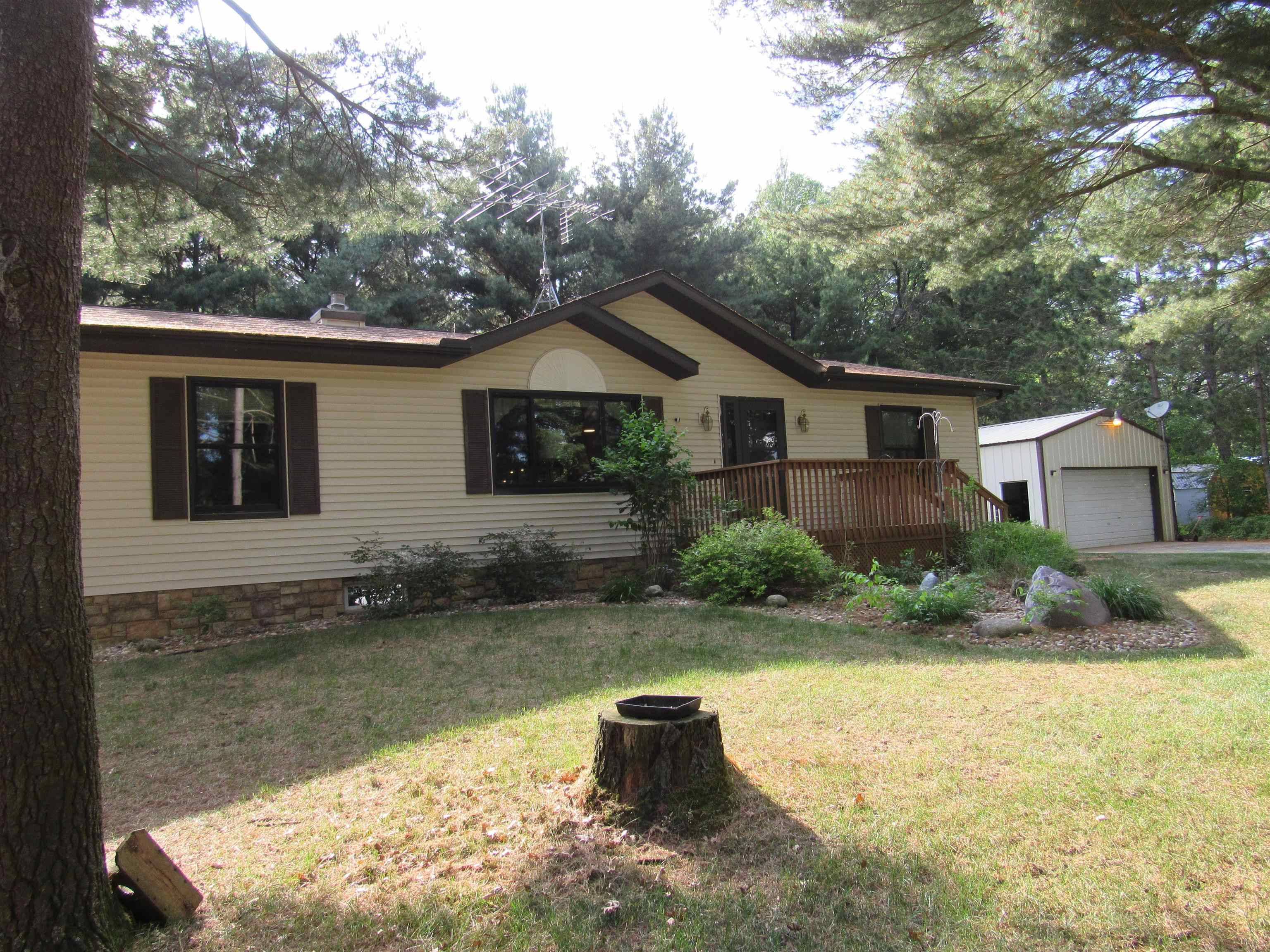 Arkdale, WI 54613,709 W 17th Drive