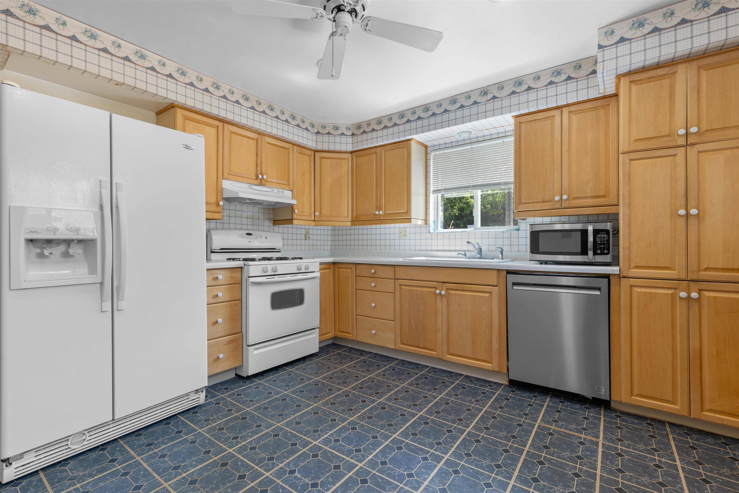 South Beloit, IL 61080,114 S Adam Street