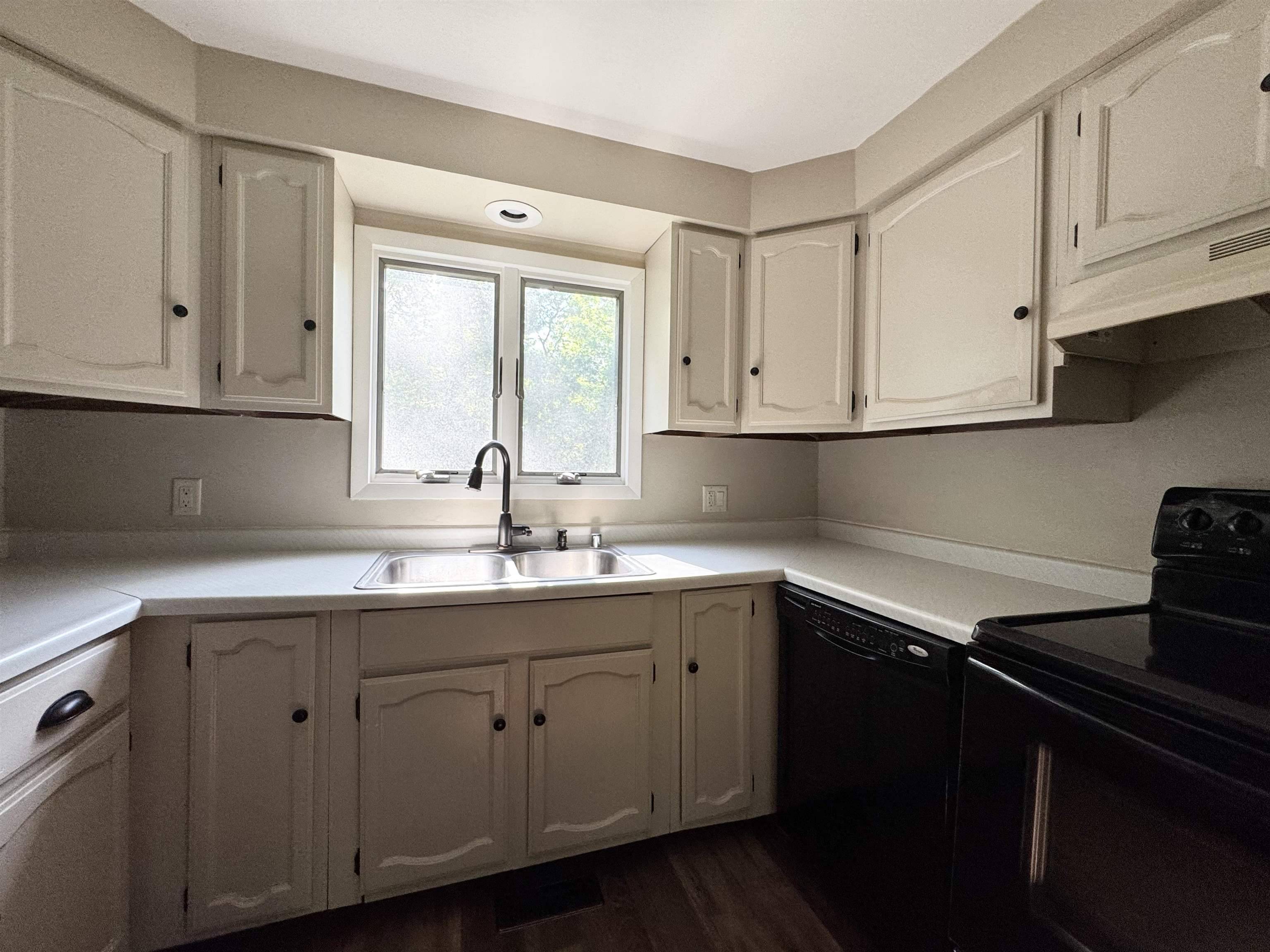 Arena, WI 53503,7409 Timberline Trail