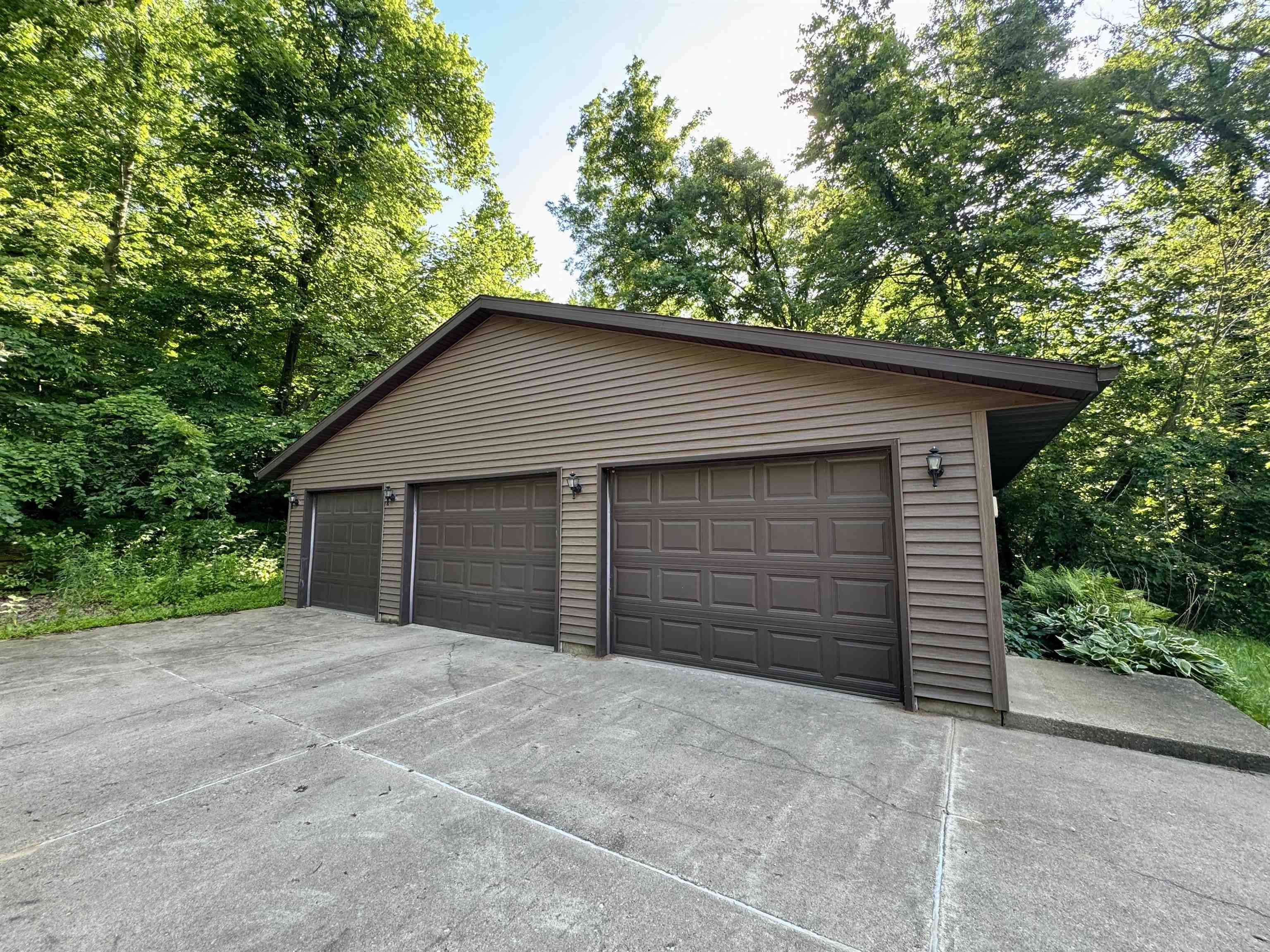 Arena, WI 53503,7409 Timberline Trail