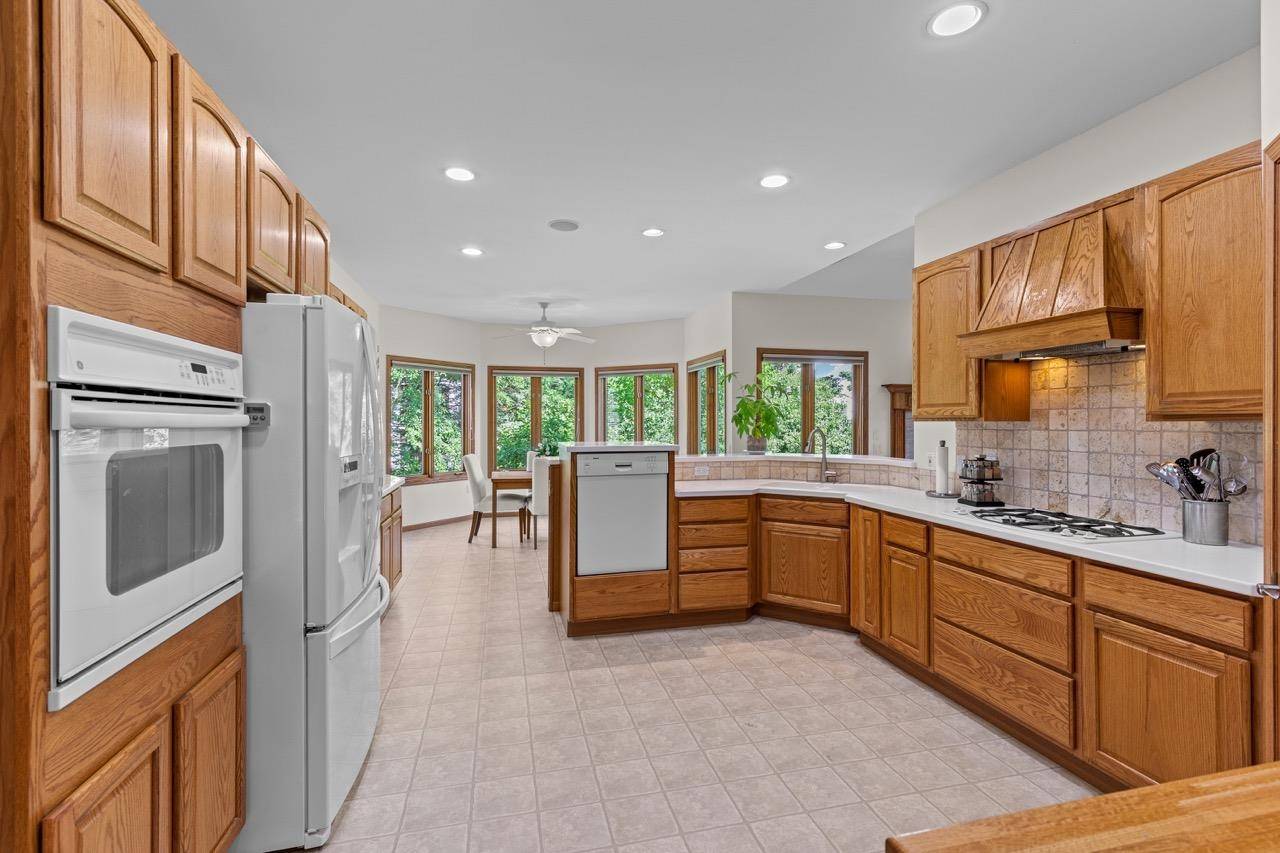 Madison, WI 53717,23 Foxglove Circle
