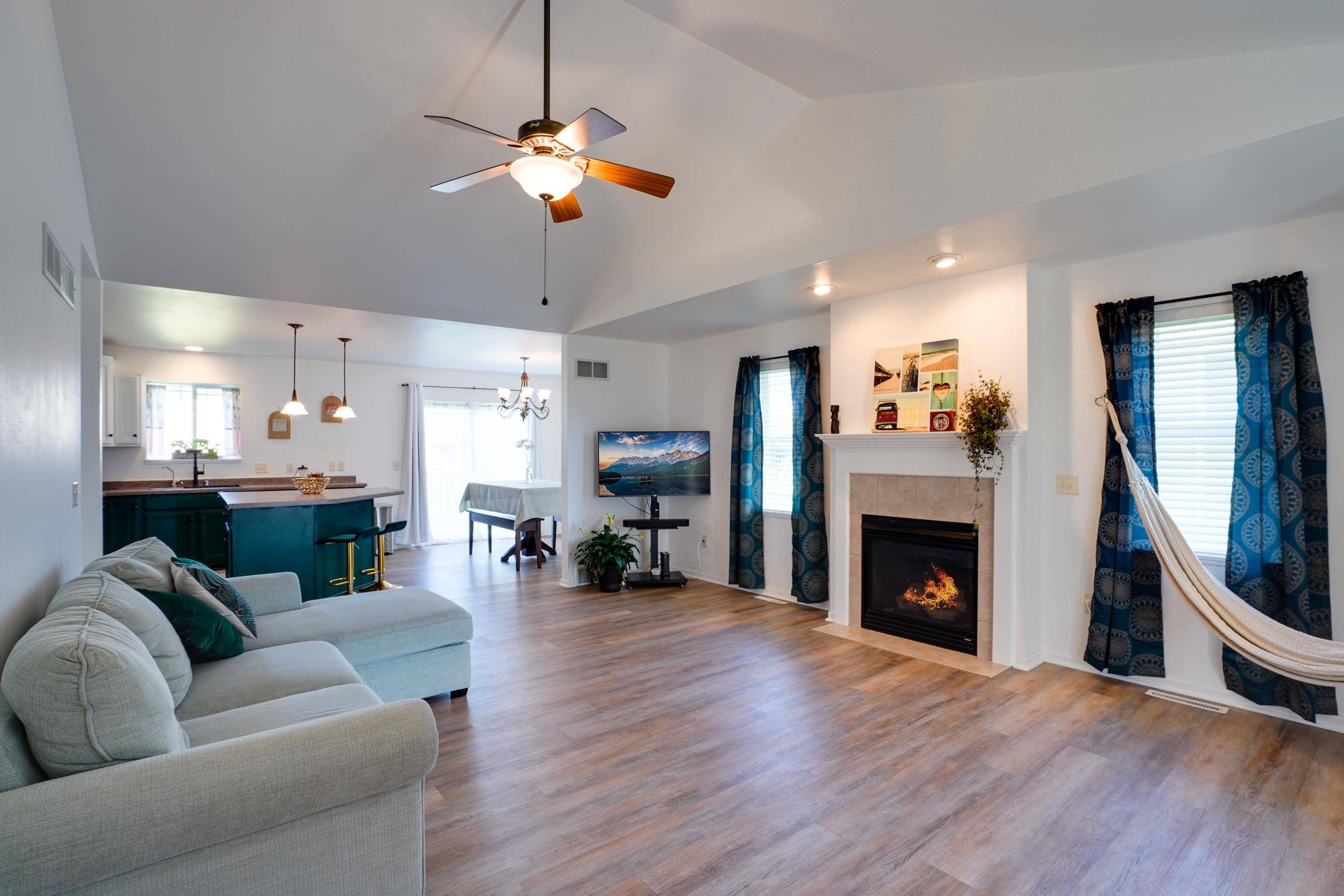 Brooklyn, WI 53521,408 Juniper Street