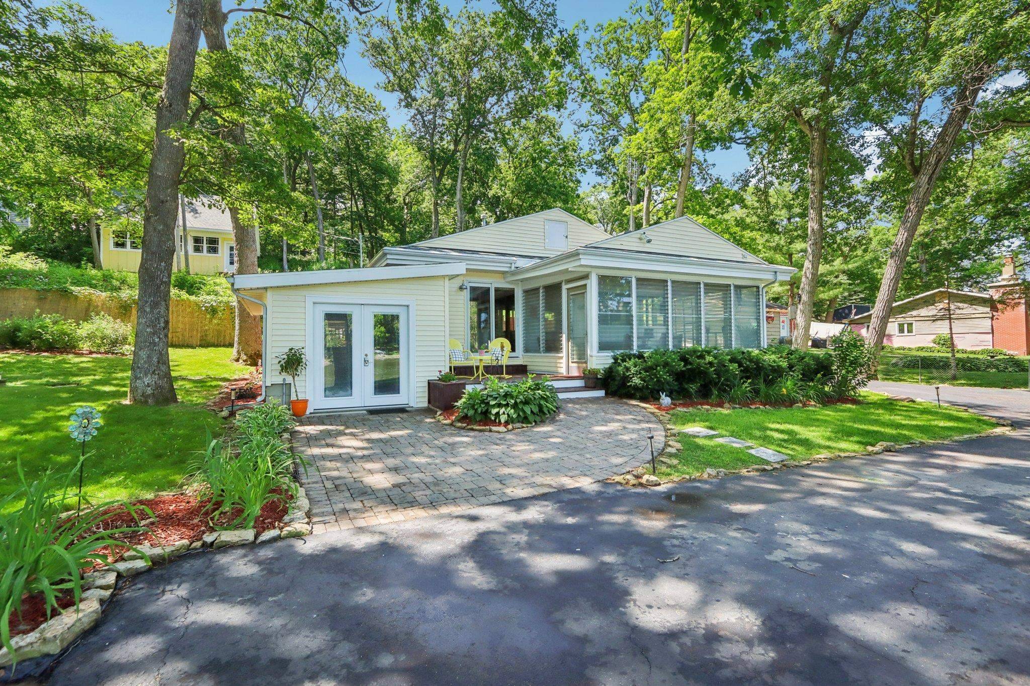 Edgerton, WI 53534,9727 N Blackhawk Drive