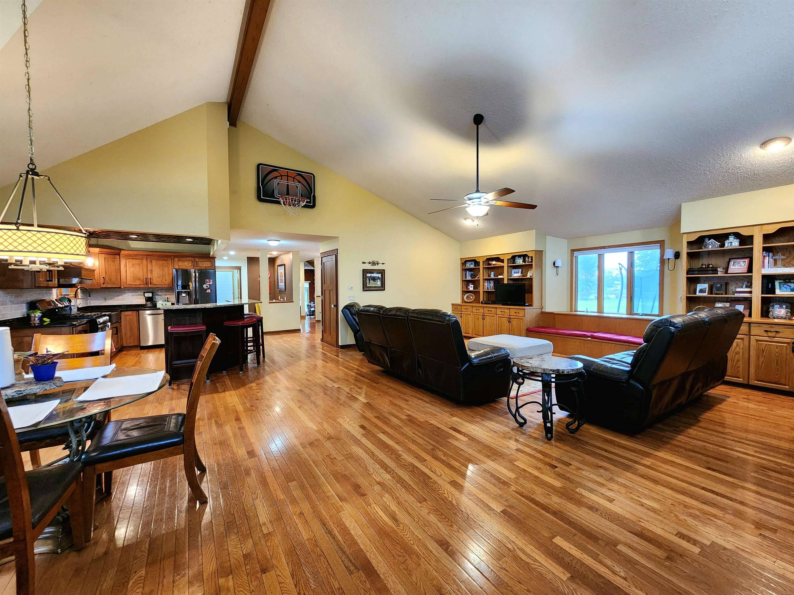 Tomah, WI 54660,815 W Monowau Street