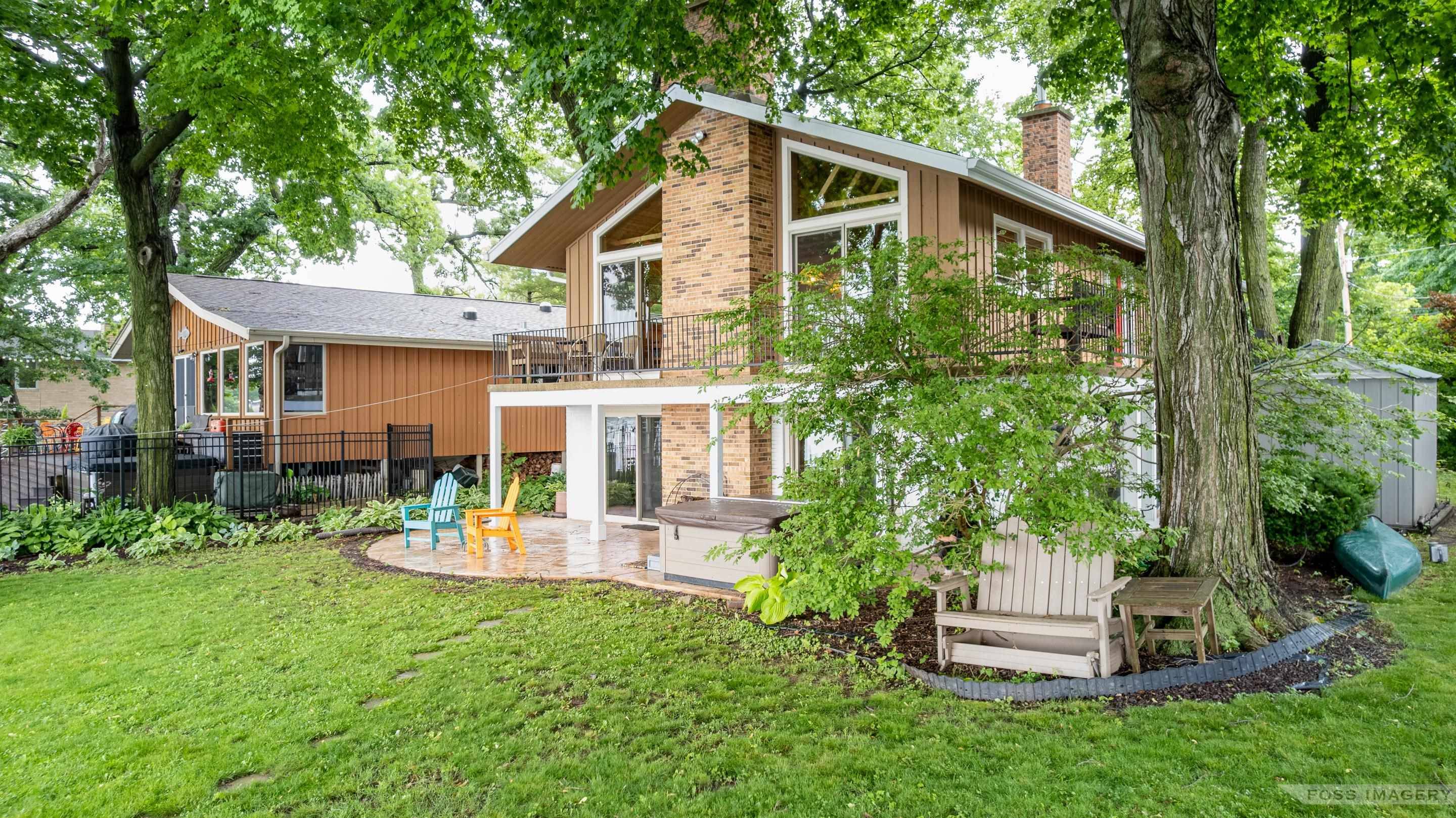 Mcfarland, WI 53558,6016 Lake Edge Road