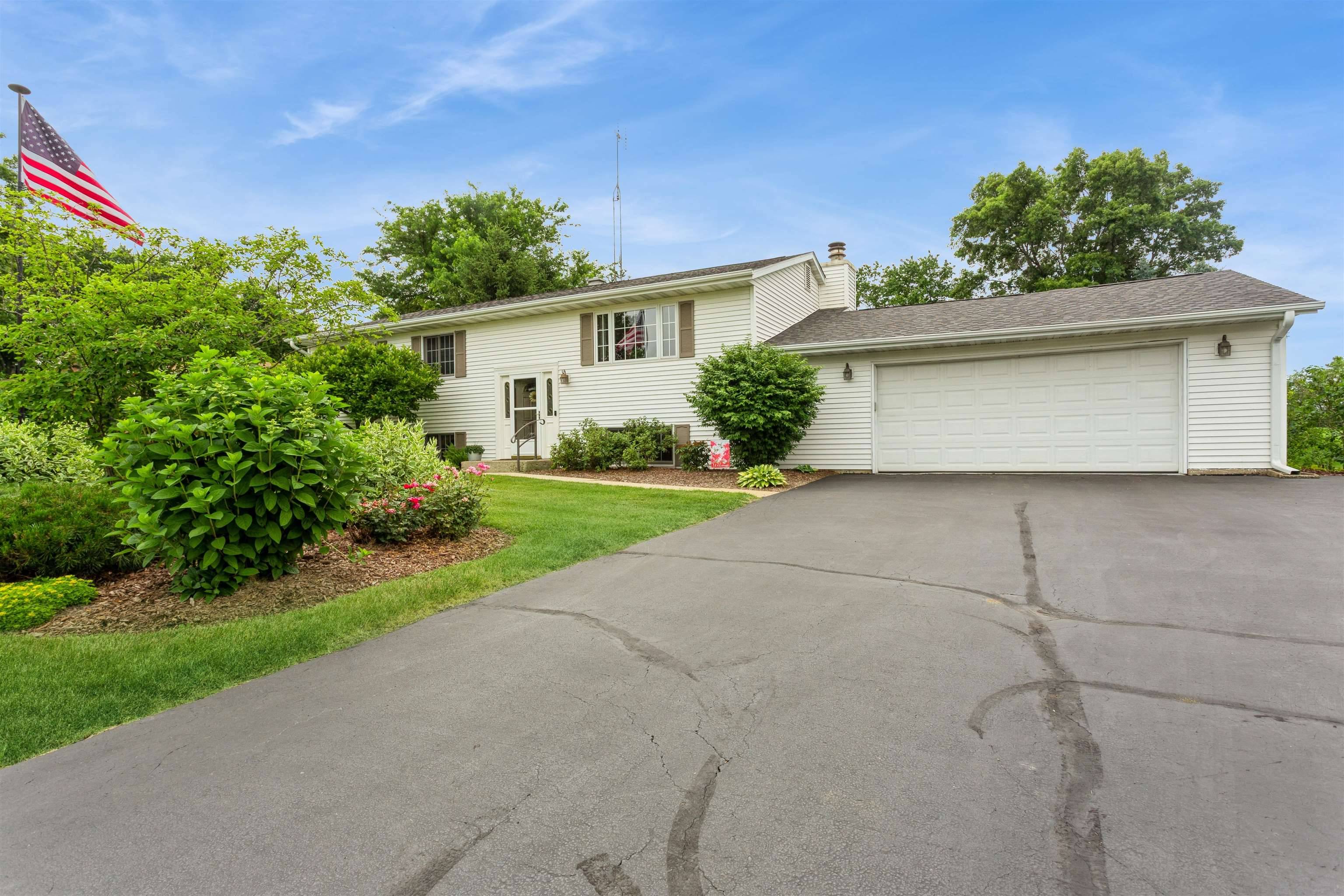 Belvidere, IL 61008,3163 Partridge Lane