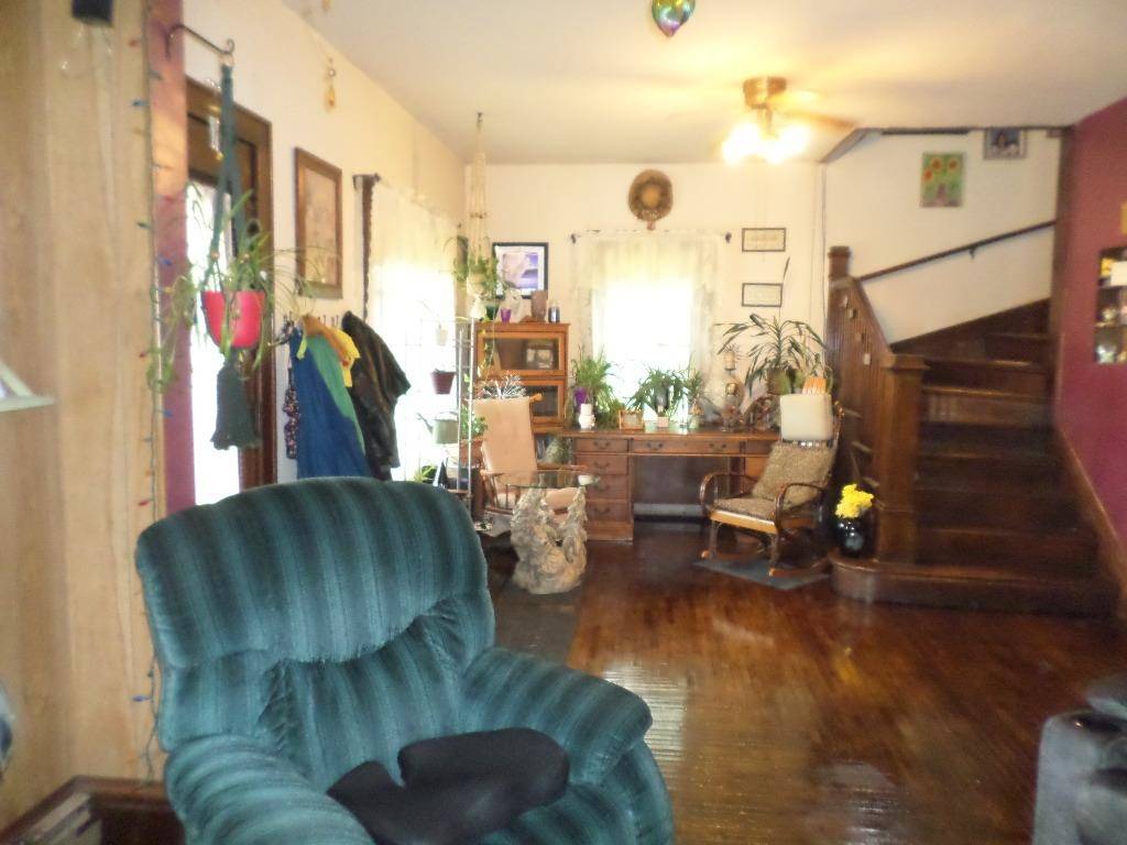 Kendall, WI 54638,203 George Street