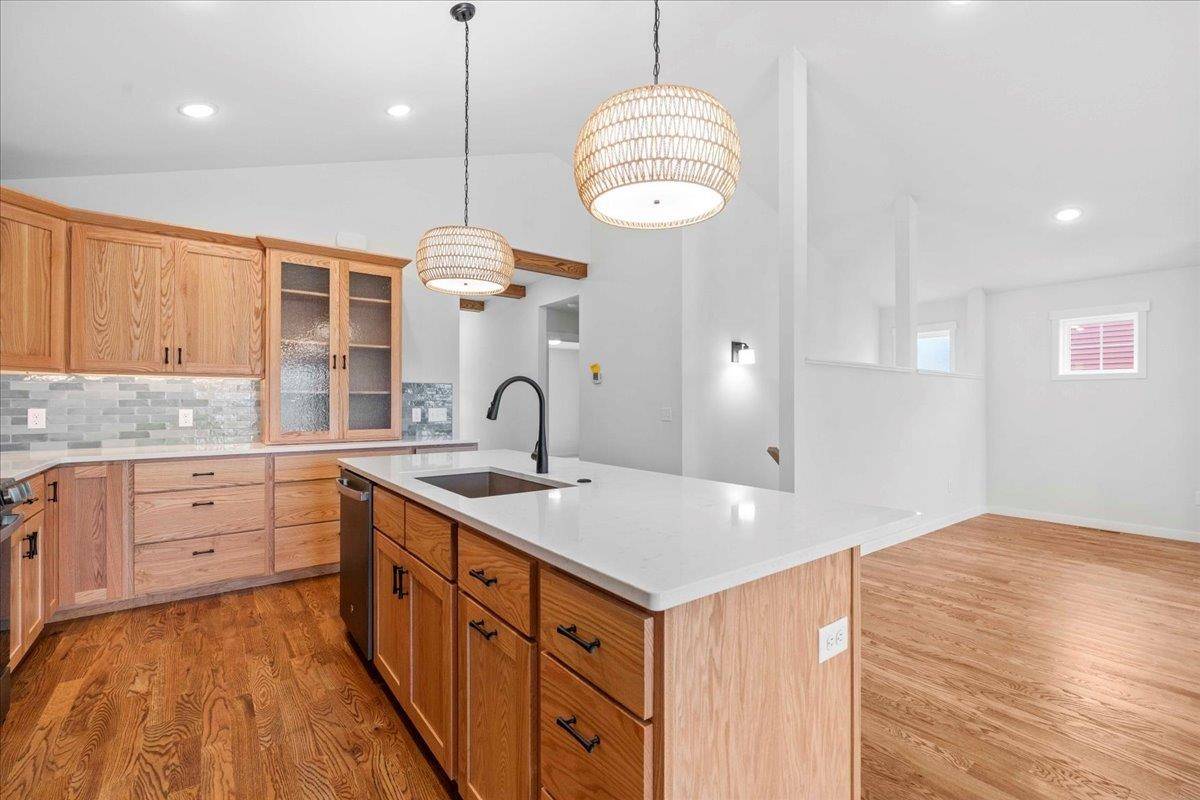 Brooklyn, WI 53521,129 Douglas Drive