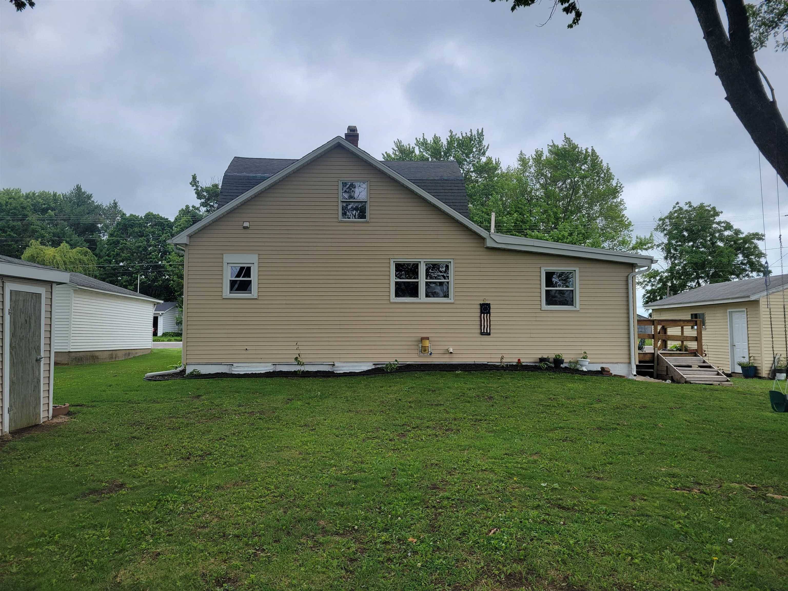 Livingston, WI 53554-9747,445 S Park Street