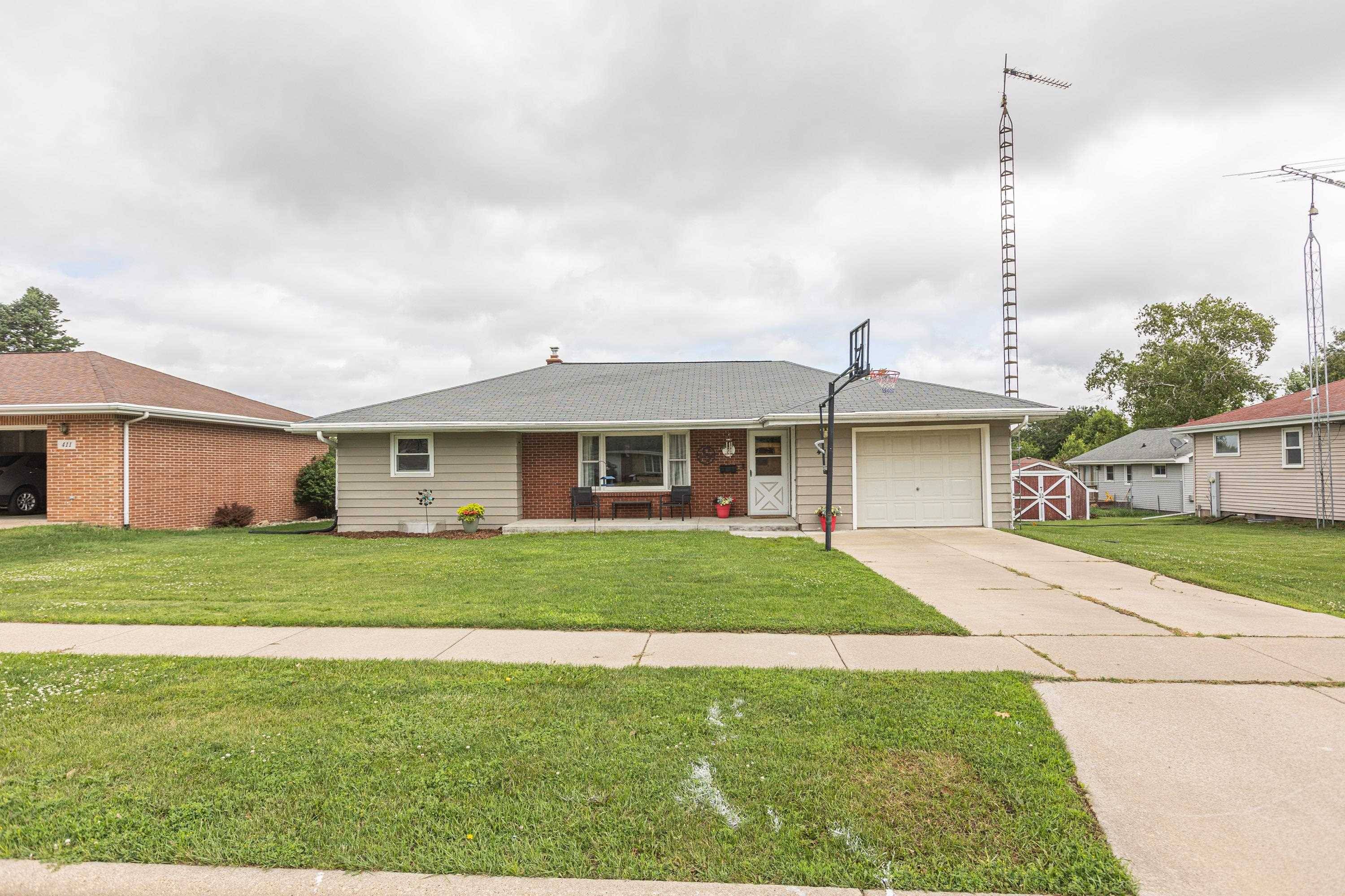 Cuba City, WI 53807,415 E Clay Street