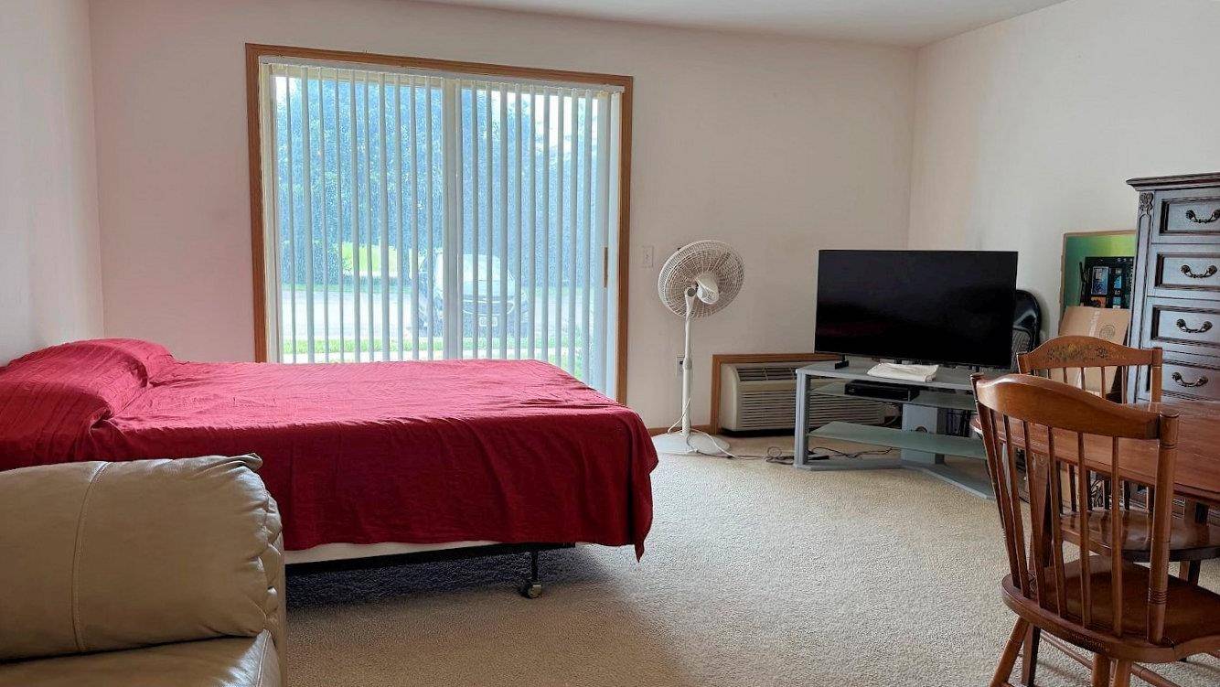 Baraboo, WI 53913,33B Grand Canyon Drive #109