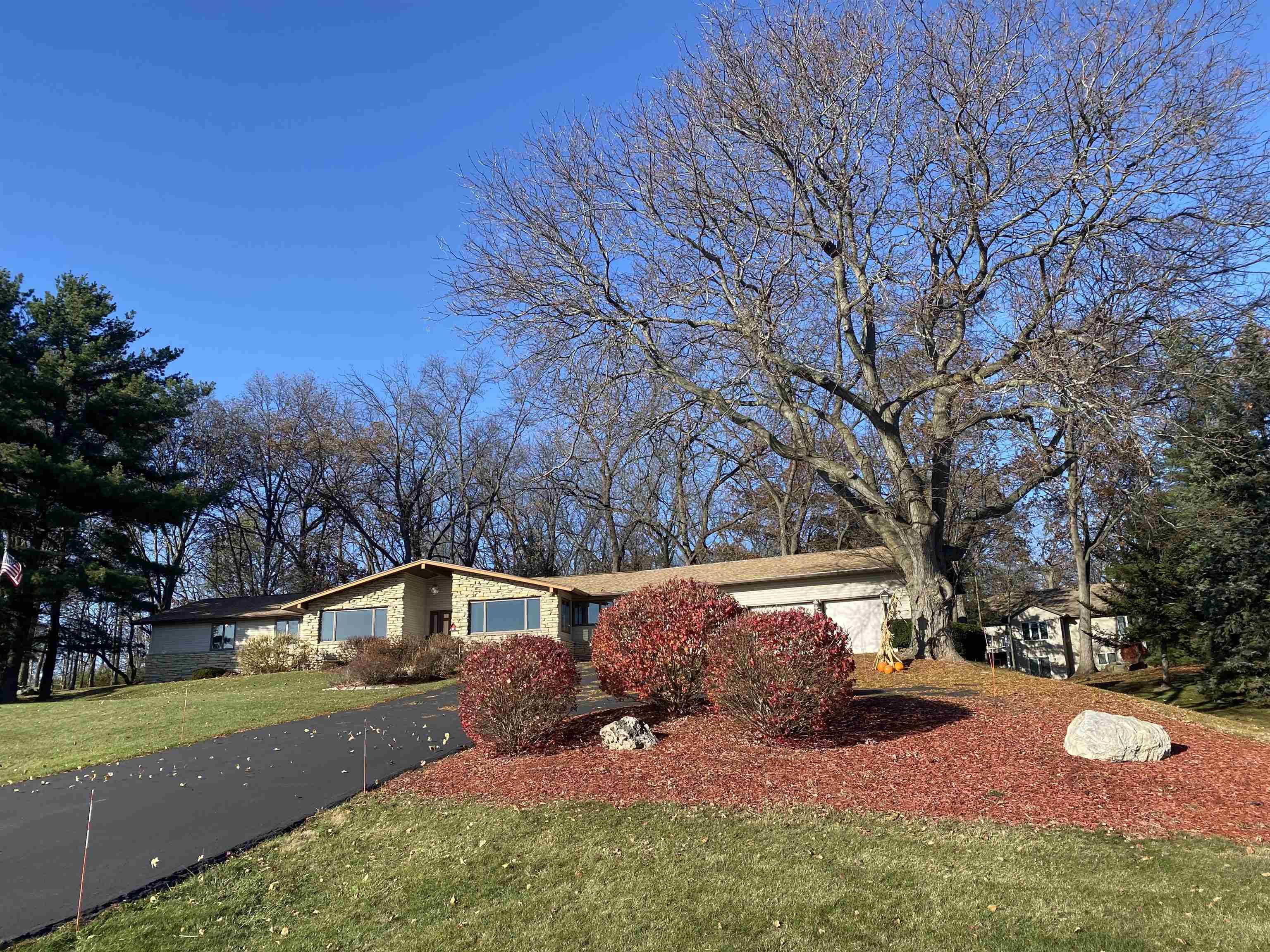 Fitchburg, WI 53575,5572 Stable View Lane