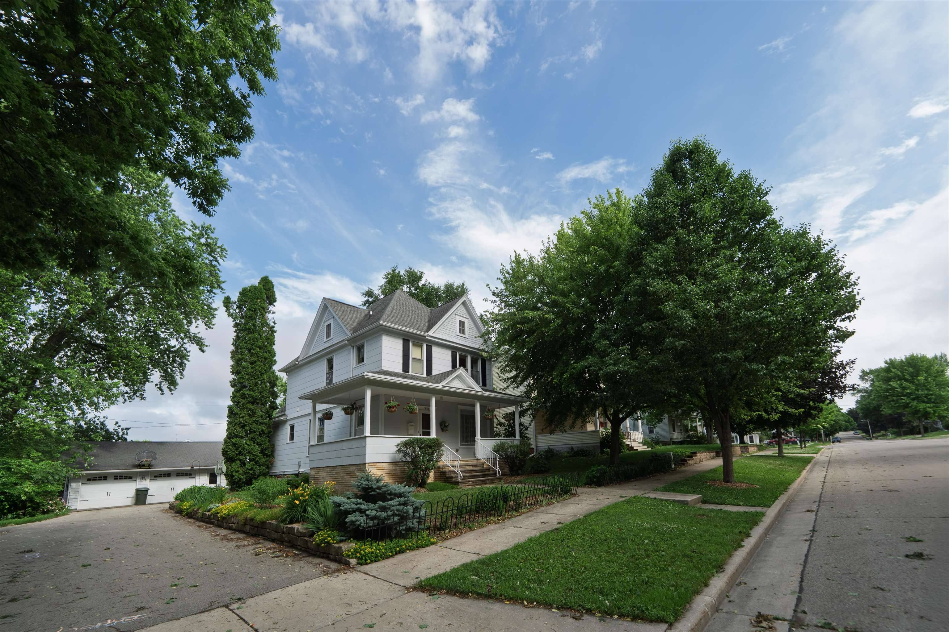 Ripon, WI 54971,609 Newbury Street