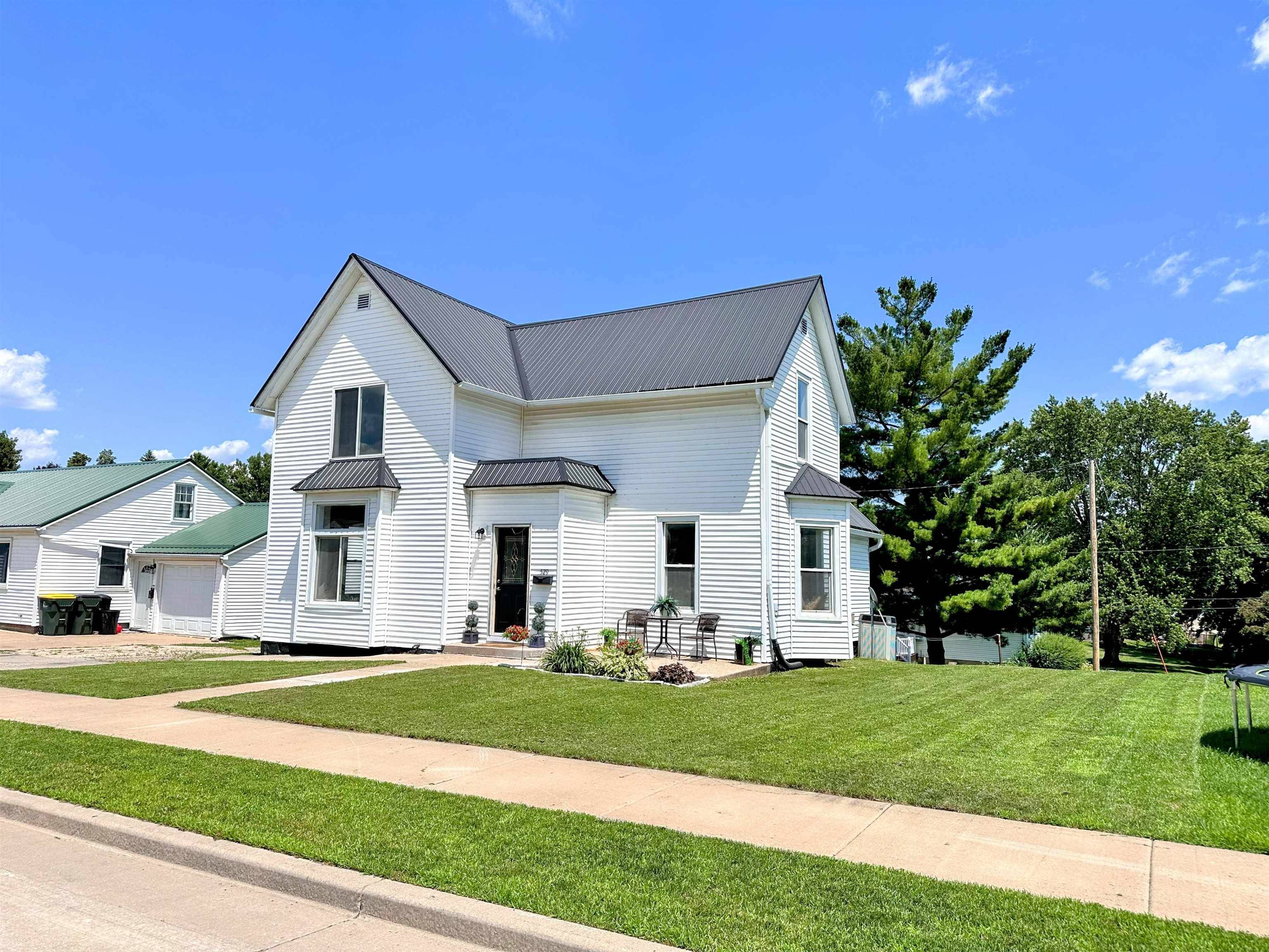 Lancaster, WI 53813,529 N Madison Street