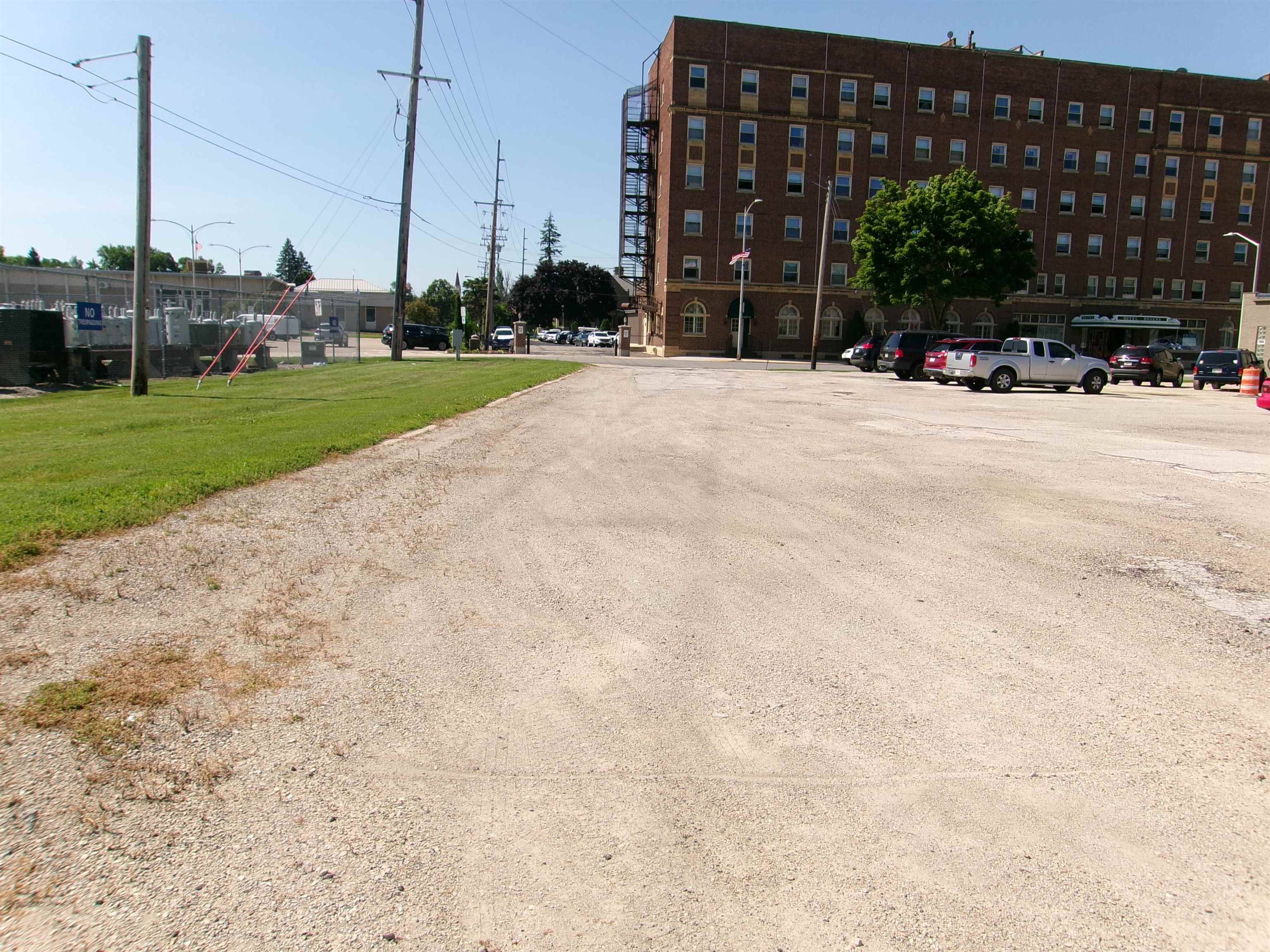 Beaver Dam, WI 53916,108 E Maple Avenue