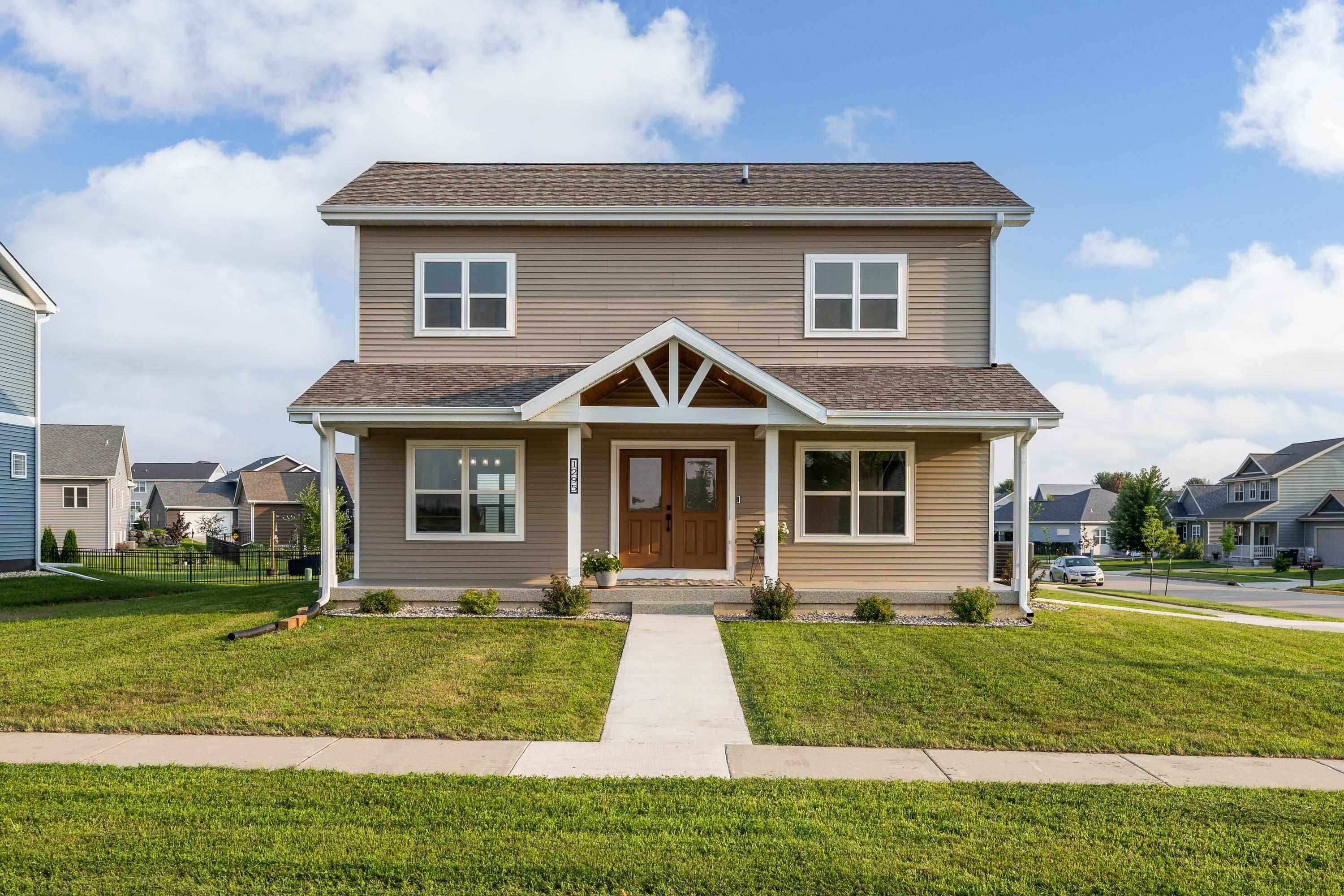 Sun Prairie, WI 53590,1295 Stonehaven Drive