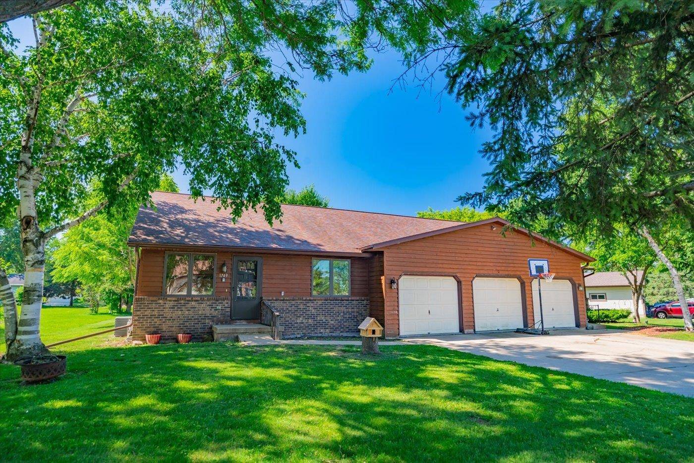 Sun Prairie, WI 53590,1749-1751 Delaware Drive