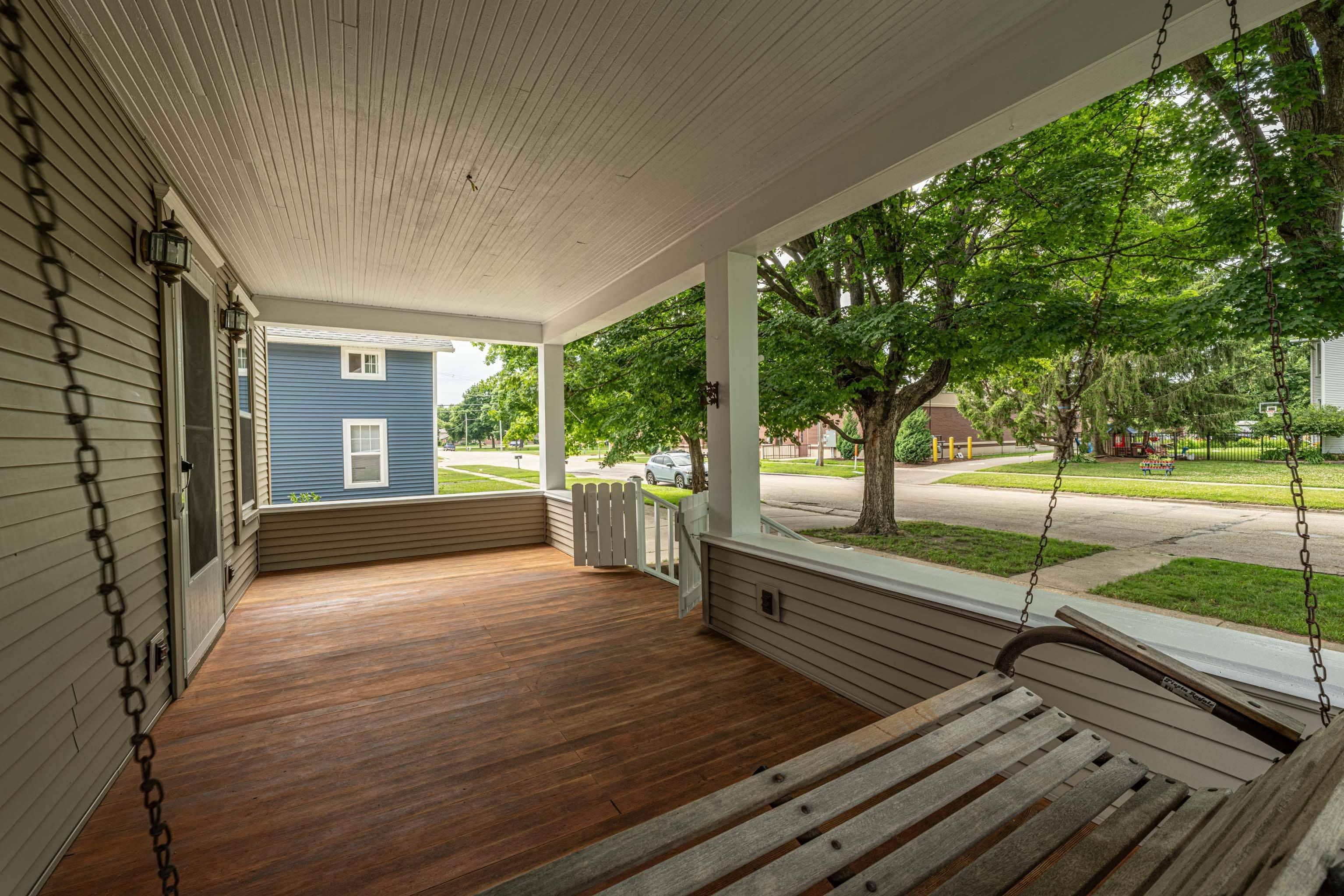 Belleville, WI 53508,122 E Pearl Street