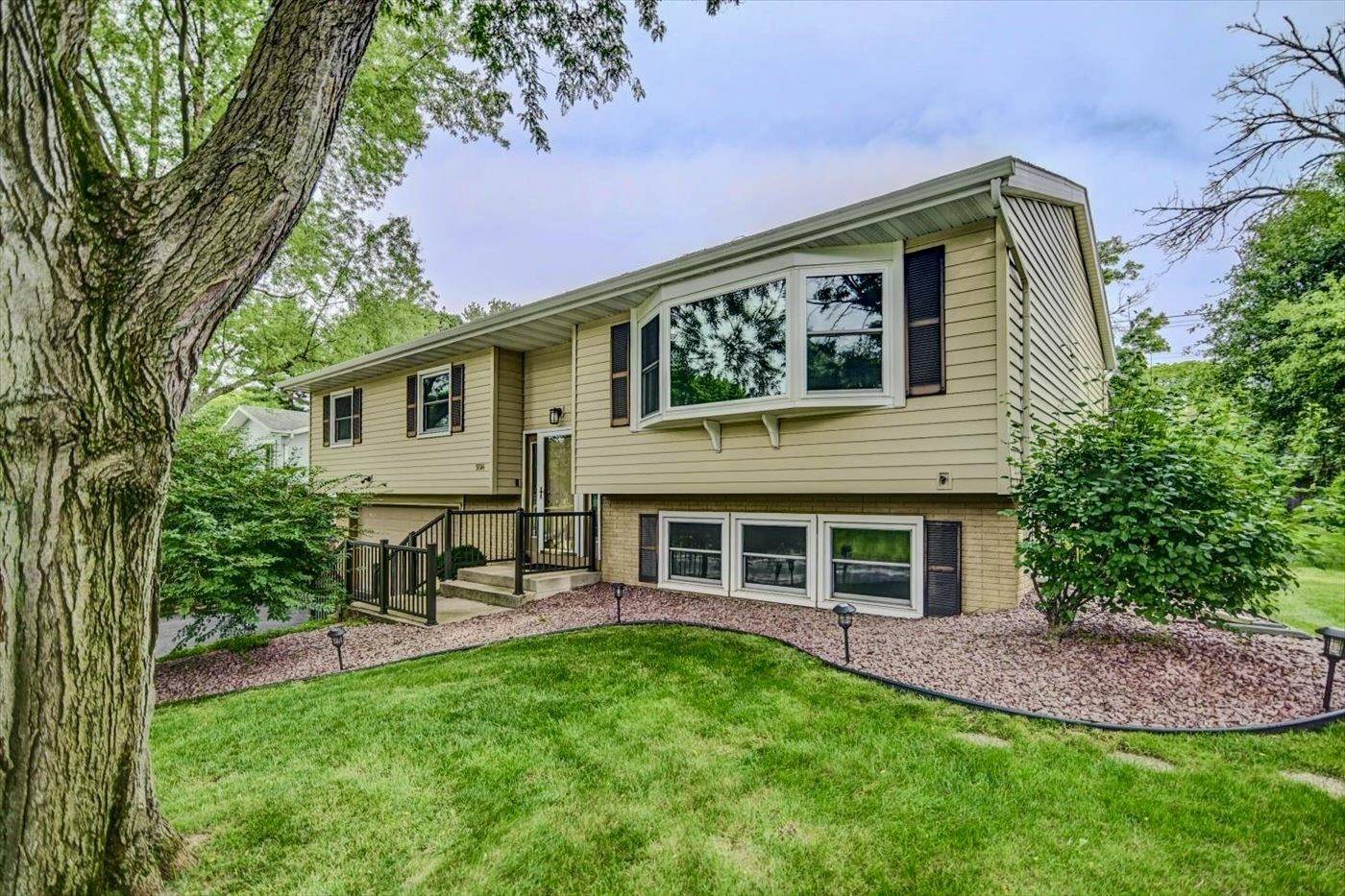 Fitchburg, WI 53711,5514 Meadowood Drive