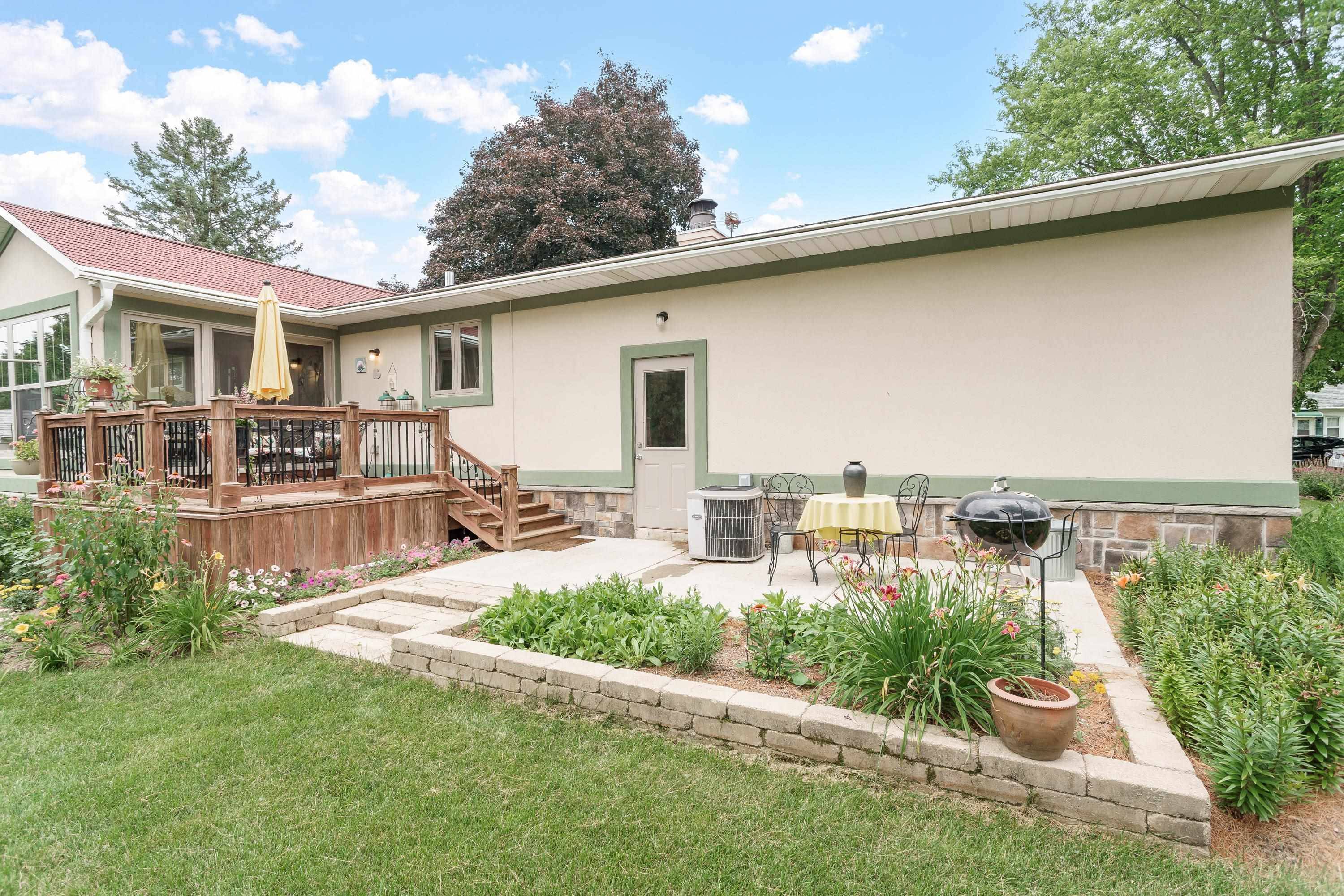 Cambridge, WI 53523,214 Johnson Street
