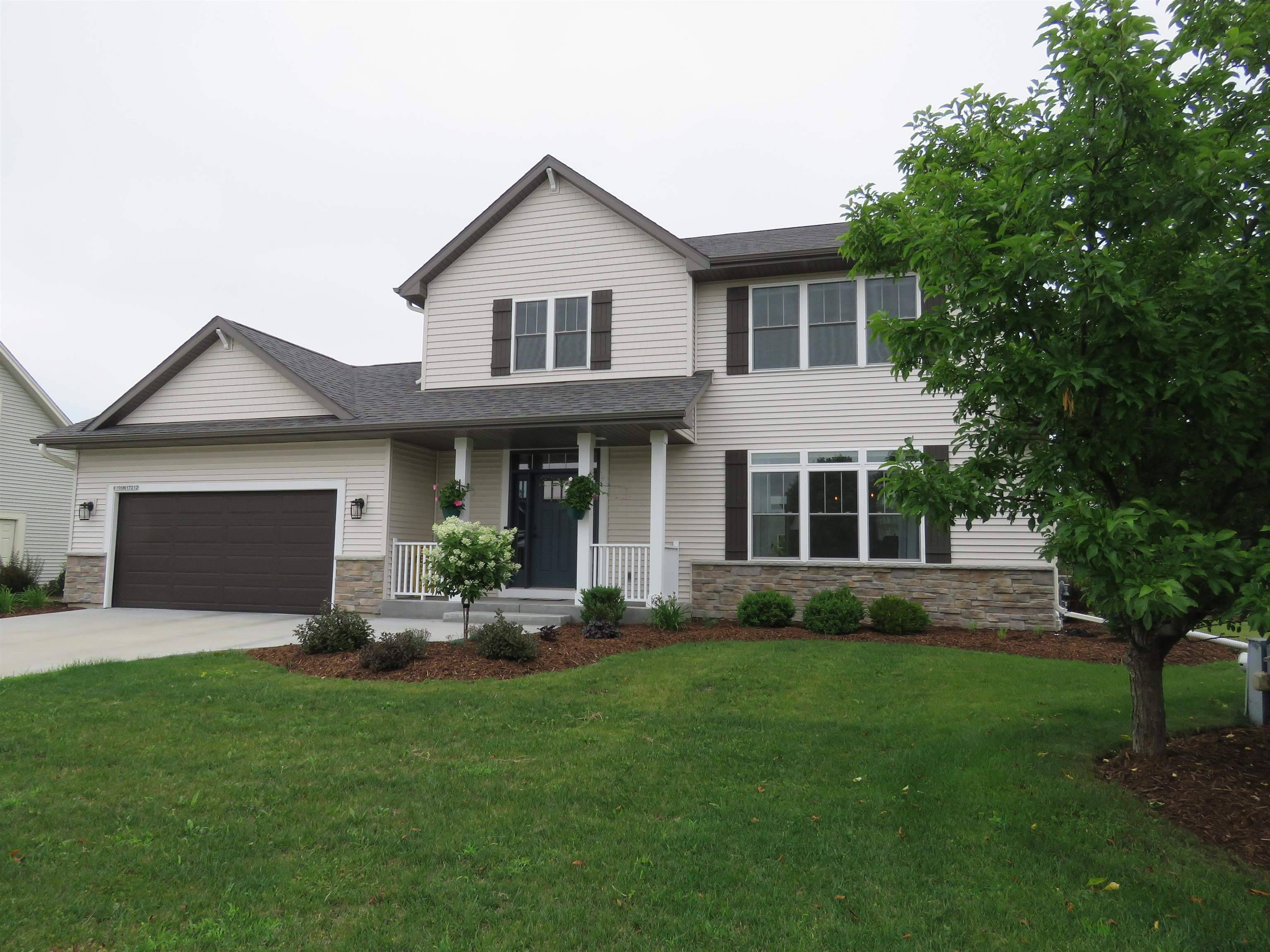 Jackson, WI 53037,W195N17212 English Oaks Drive