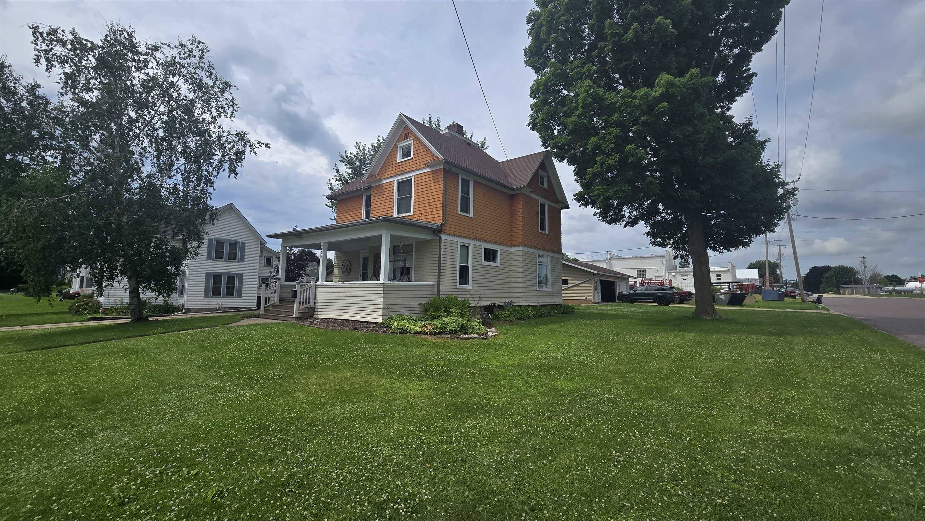 Lancaster, WI 53813,450 N Jefferson Street