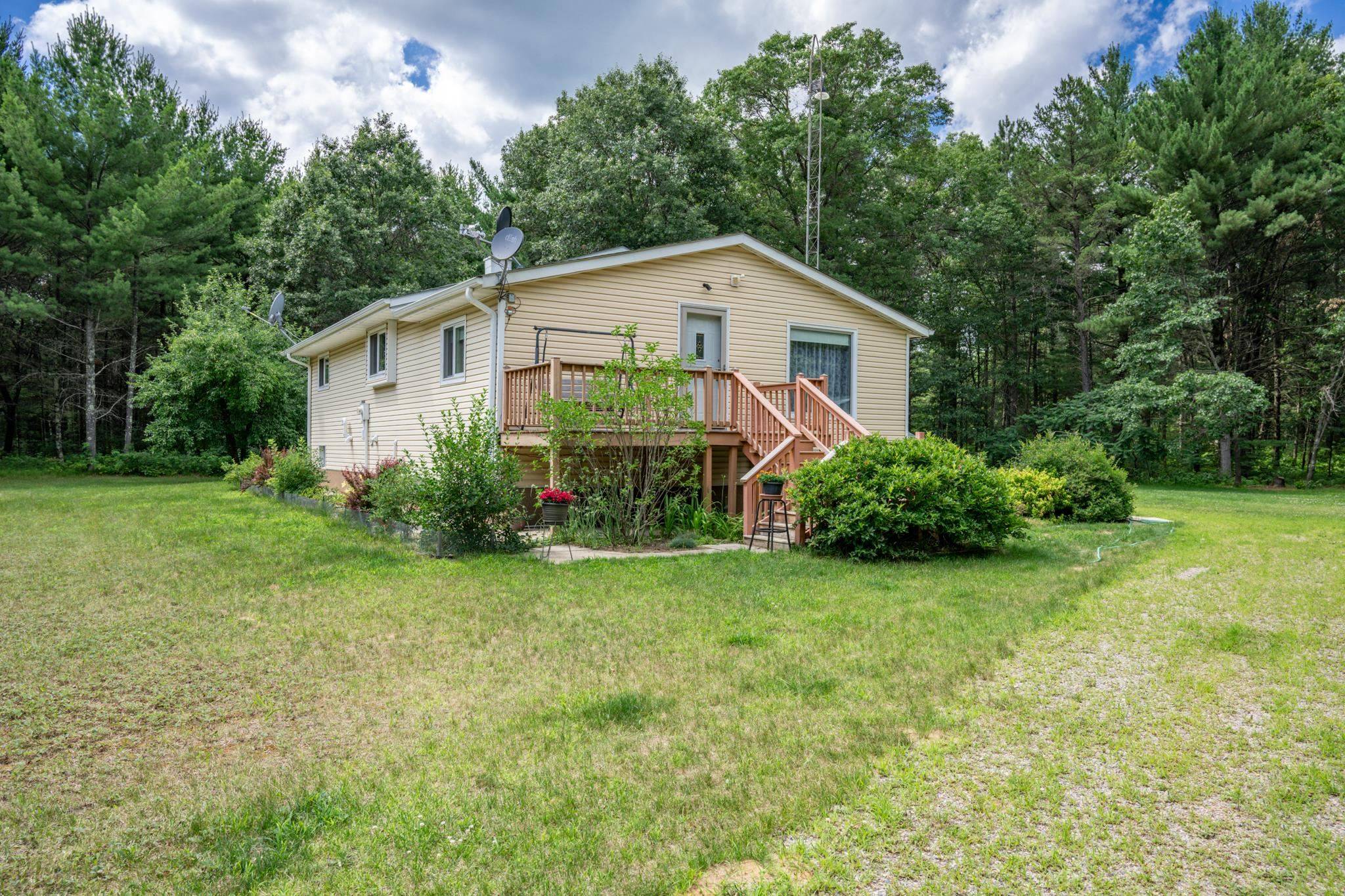 Necedah, WI 54646,W5864 16th Street