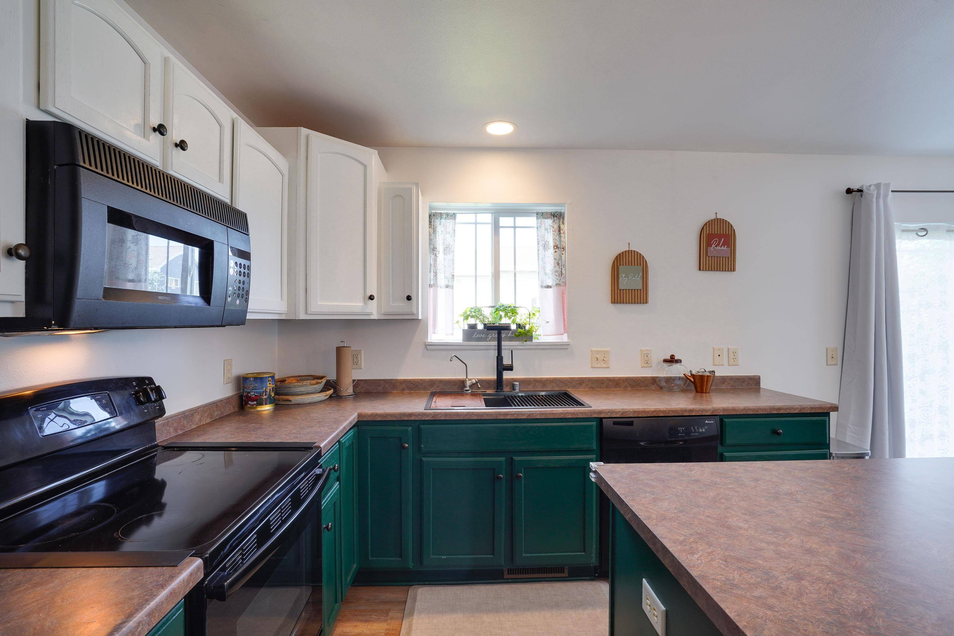 Brooklyn, WI 53521,408 Juniper Street