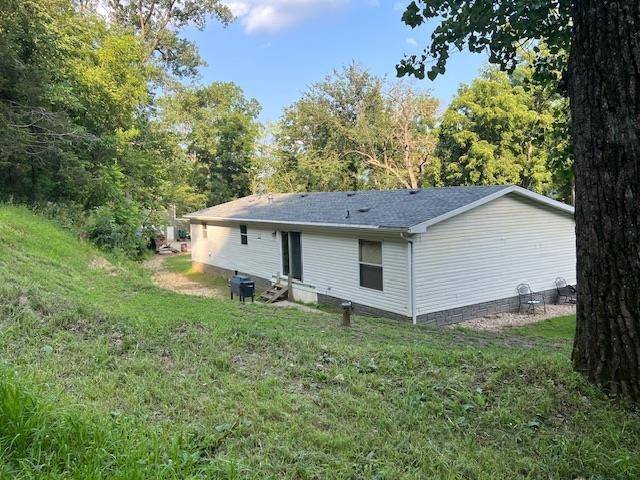 Lansing, IA 52151,1862 Village Creek Drive