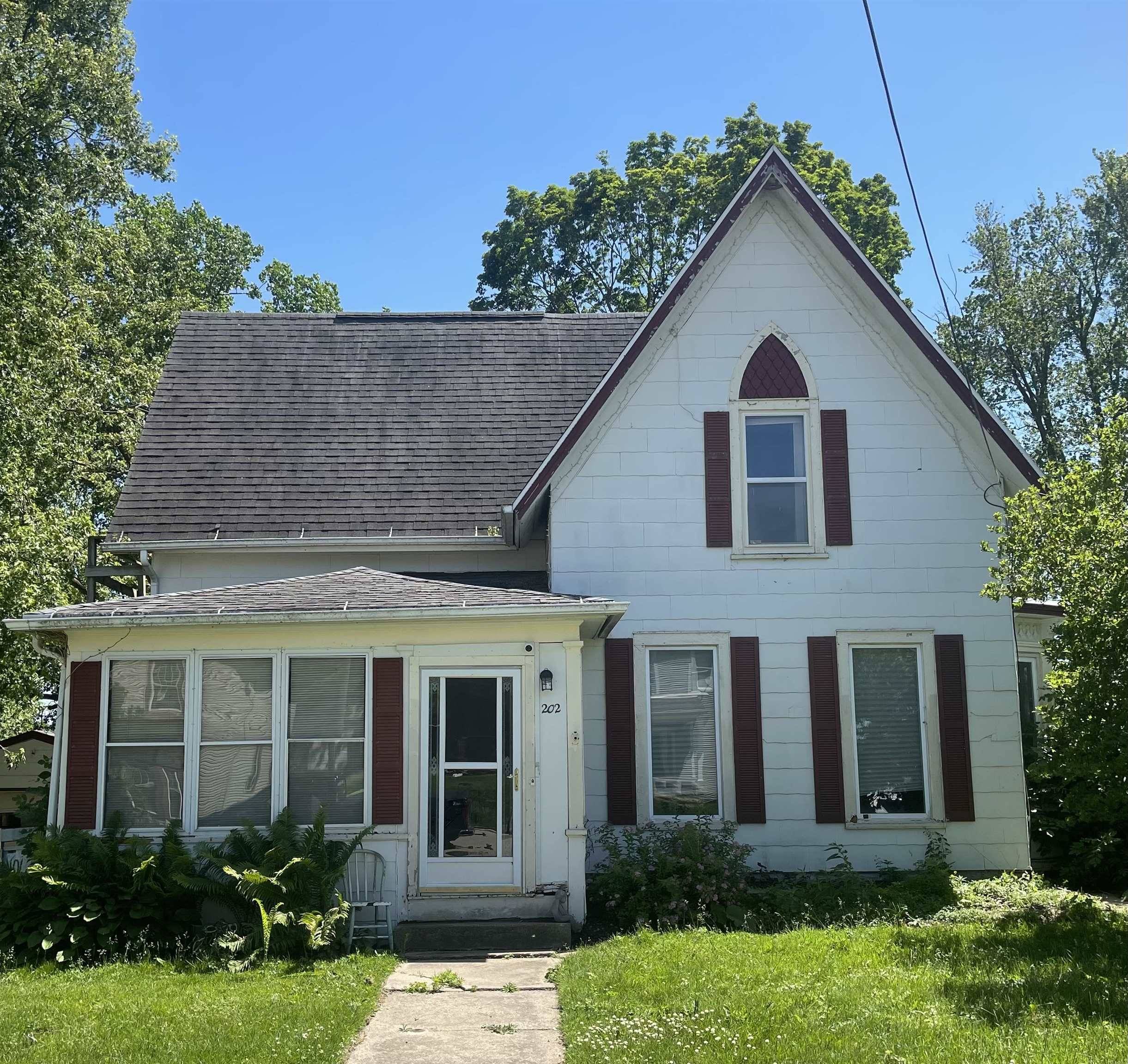 Fox Lake, WI 53933,202-204 W Green Street